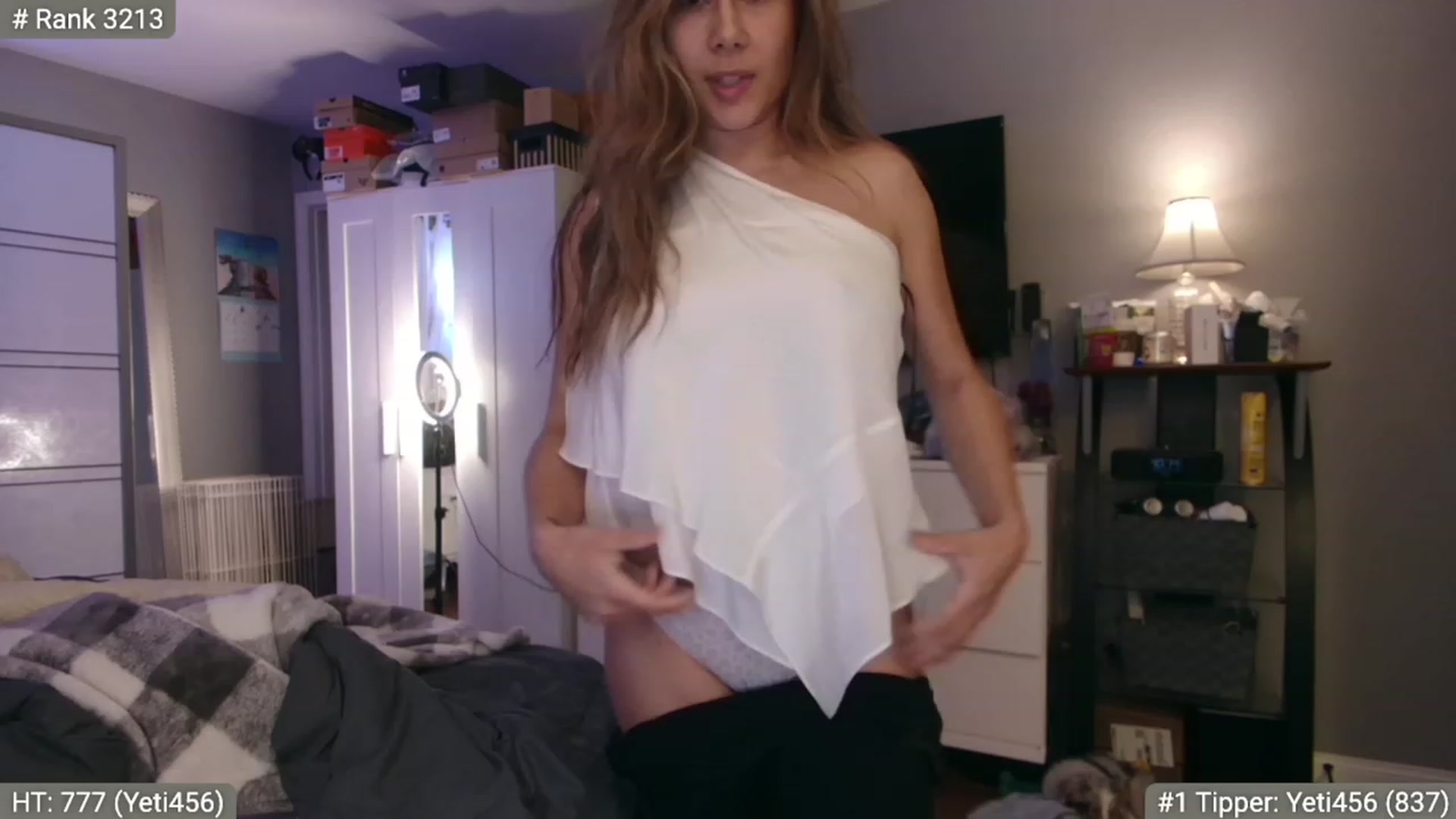 Gallery image thumbnail from Cinnabuns's myfreecams stream on, 01/04/2023, 08:17 image 6 of 20