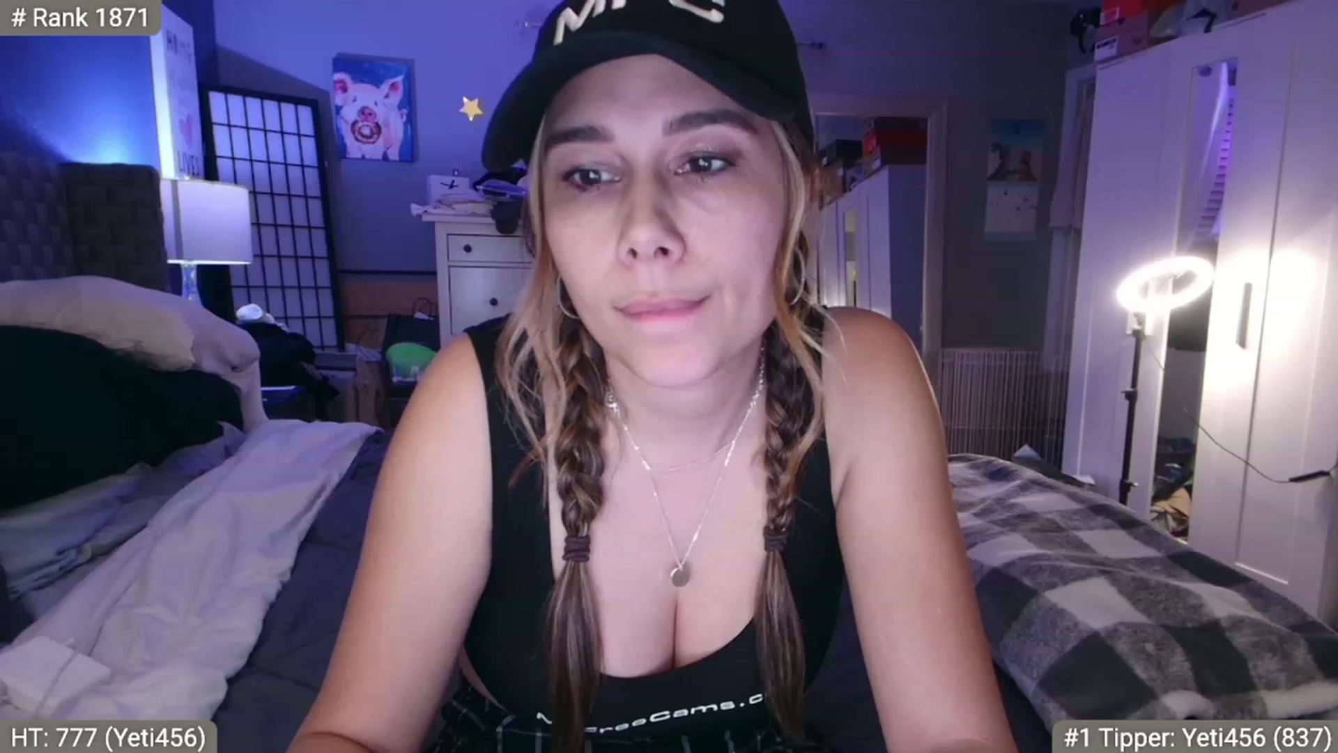 Gallery image thumbnail from Cinnabuns's myfreecams stream on, 01/07/2023, 06:34 image 19 of 20