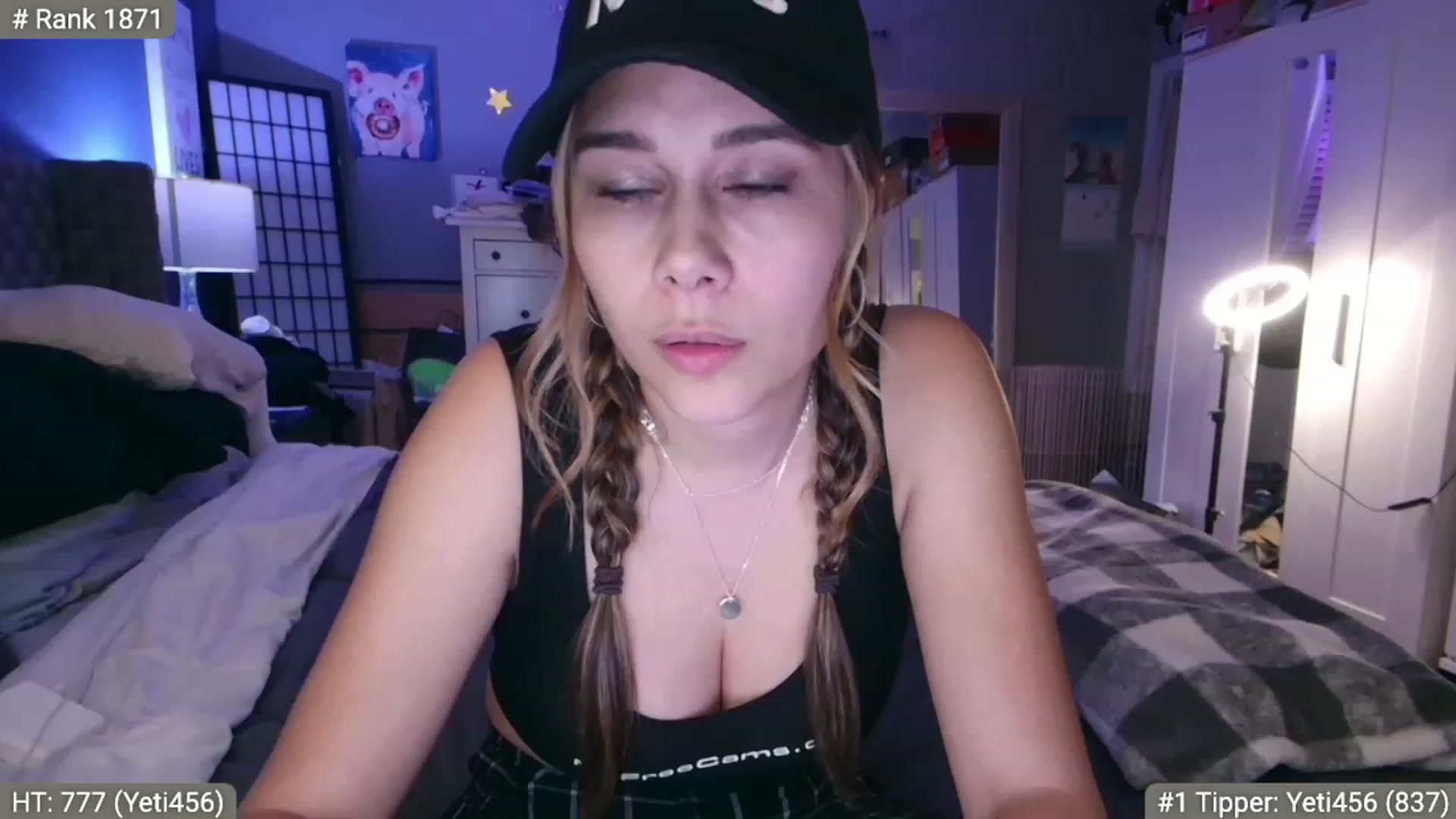 Gallery image thumbnail from Cinnabuns's myfreecams stream on, 01/07/2023, 06:34 image 18 of 20