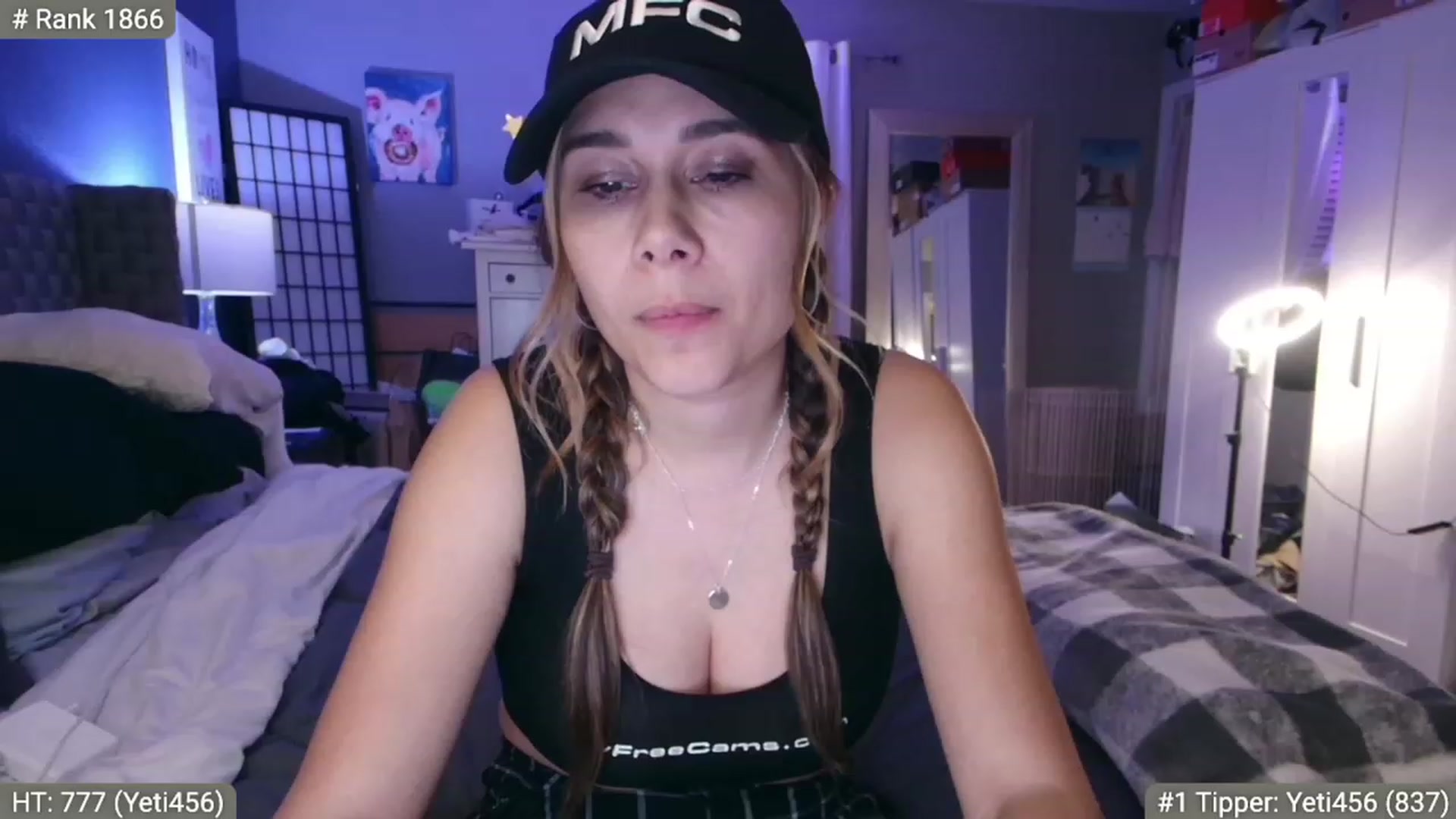 Gallery image thumbnail from Cinnabuns's myfreecams stream on, 01/07/2023, 06:34 image 14 of 20