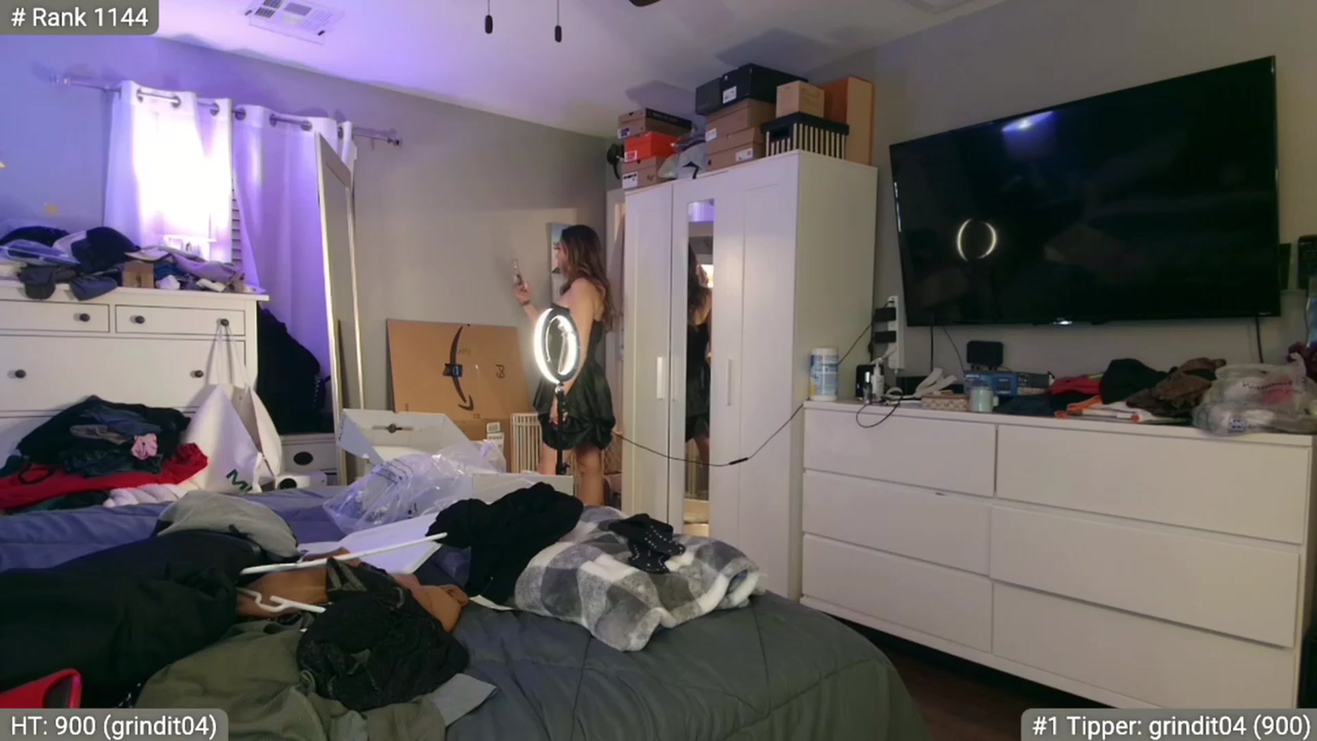Gallery image thumbnail from Cinnabuns's myfreecams stream on, 01/07/2023, 09:57 image 16 of 20
