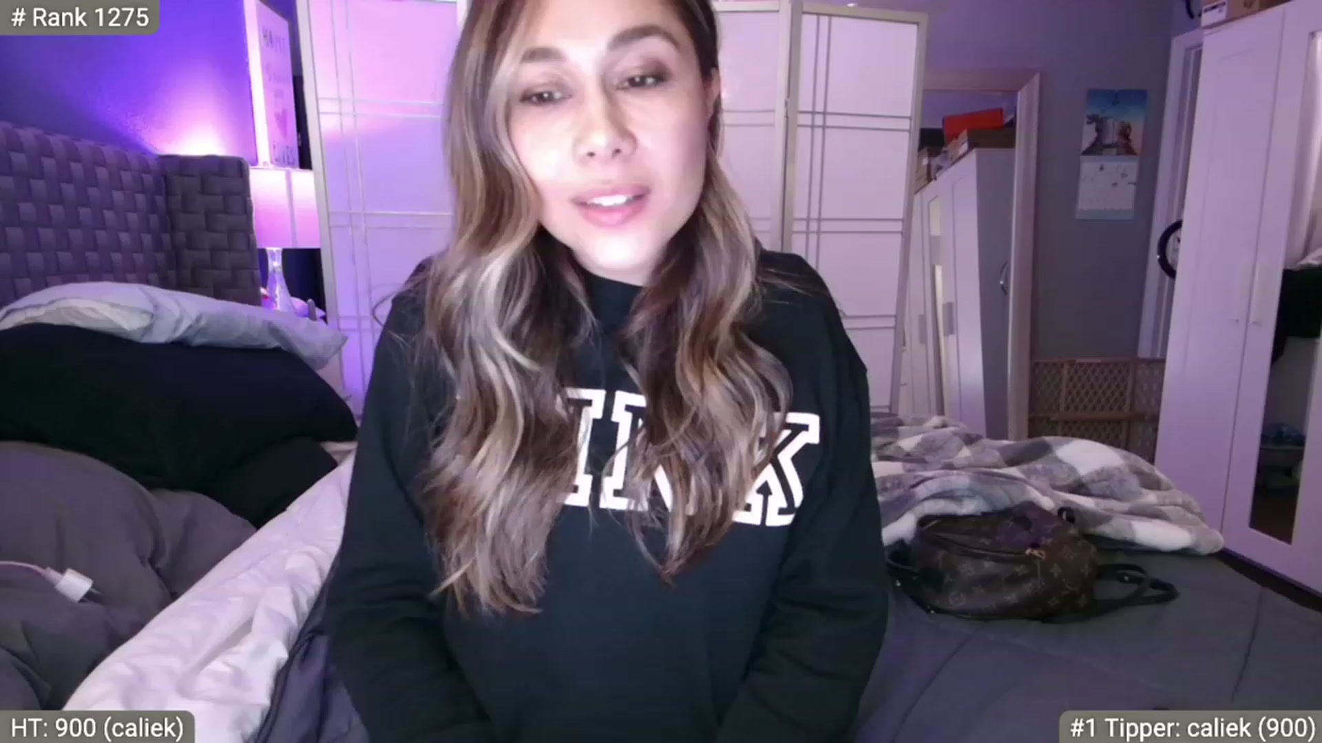 Gallery image thumbnail from Cinnabuns's myfreecams stream on, 01/19/2023, 08:44 image 3 of 20