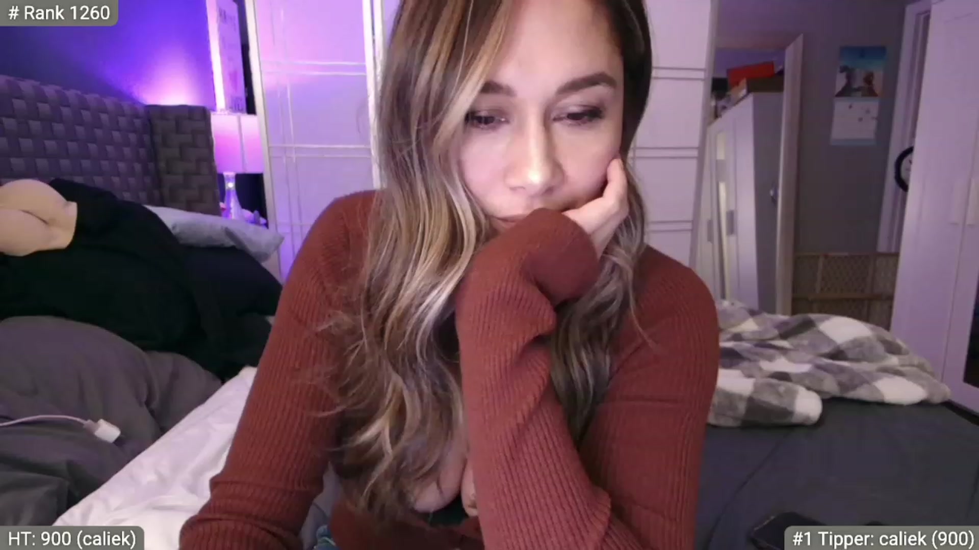 Gallery image thumbnail from Cinnabuns's myfreecams stream on, 01/19/2023, 08:44 image 12 of 20