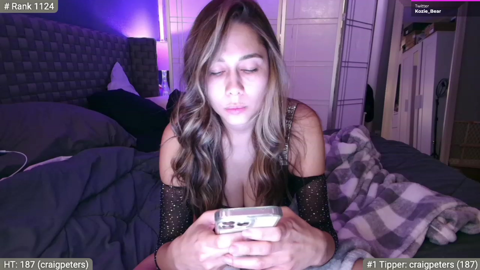 Gallery image thumbnail from Cinnabuns's myfreecams stream on, 01/26/2023, 06:29 image 17 of 20