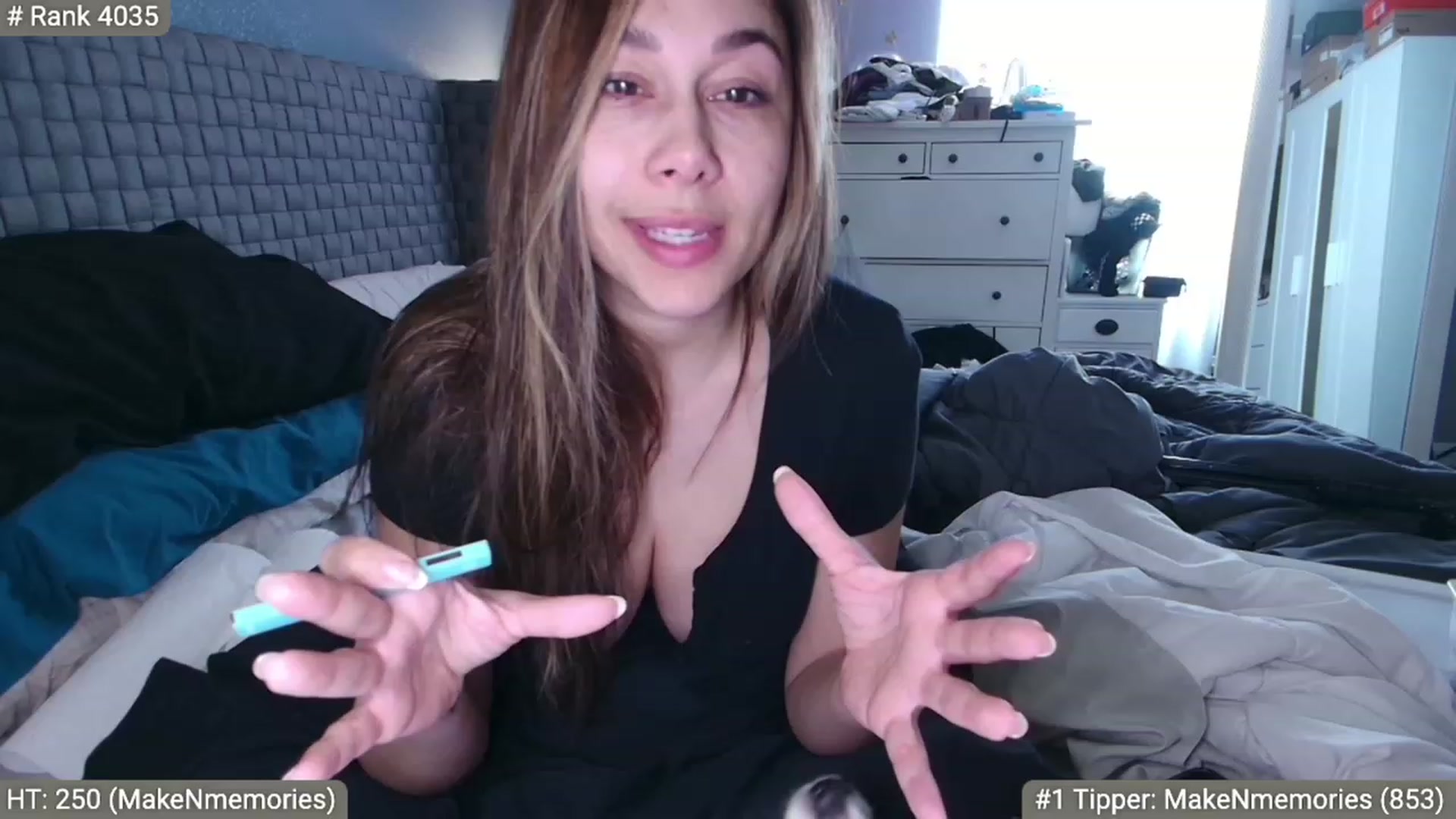 Gallery image thumbnail from Cinnabuns's myfreecams stream on, 03/08/2023, 19:16 image 11 of 20