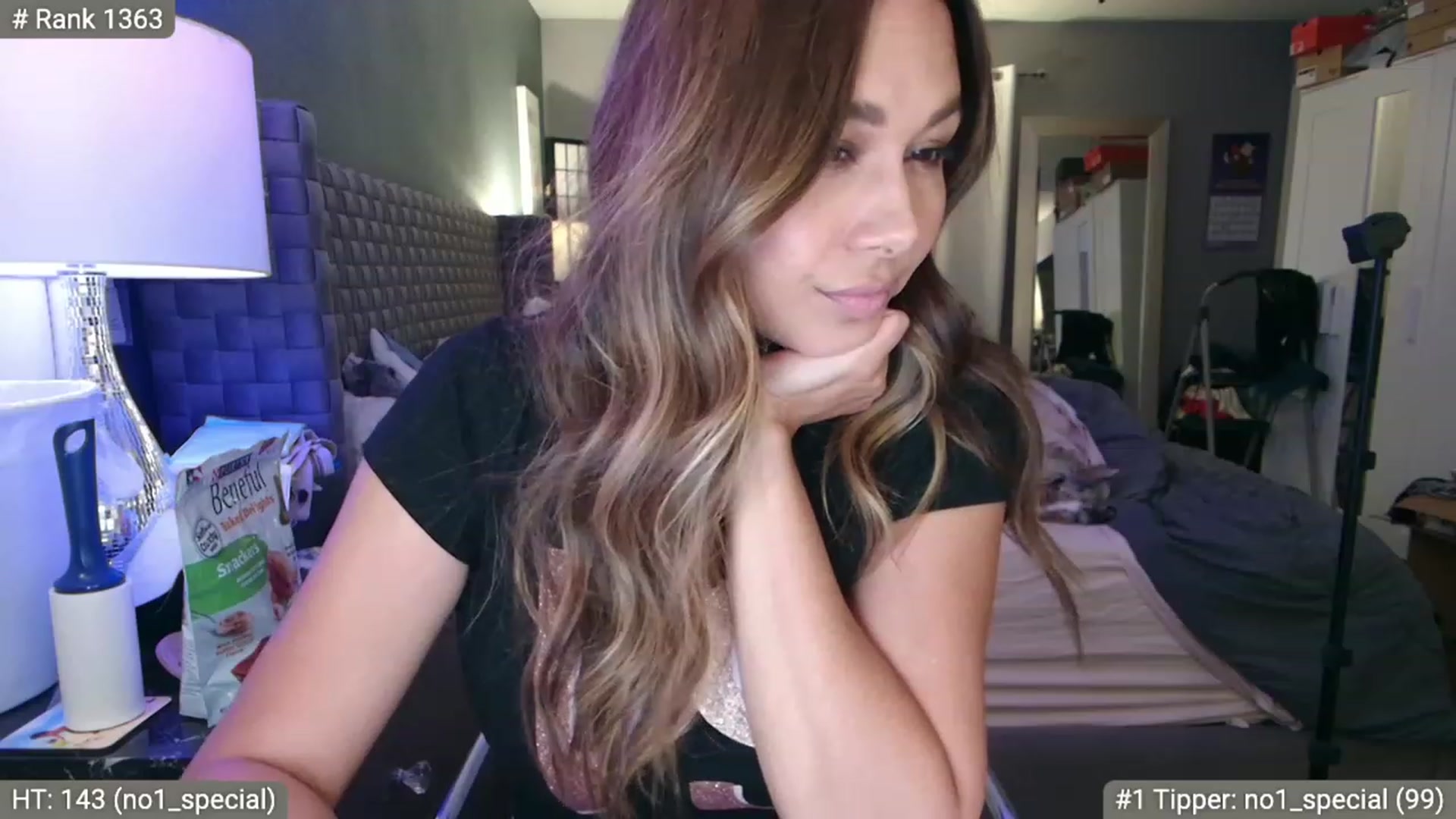 Gallery image thumbnail from Cinnabuns's myfreecams stream on, 07/16/2023, 08:22 image 16 of 20
