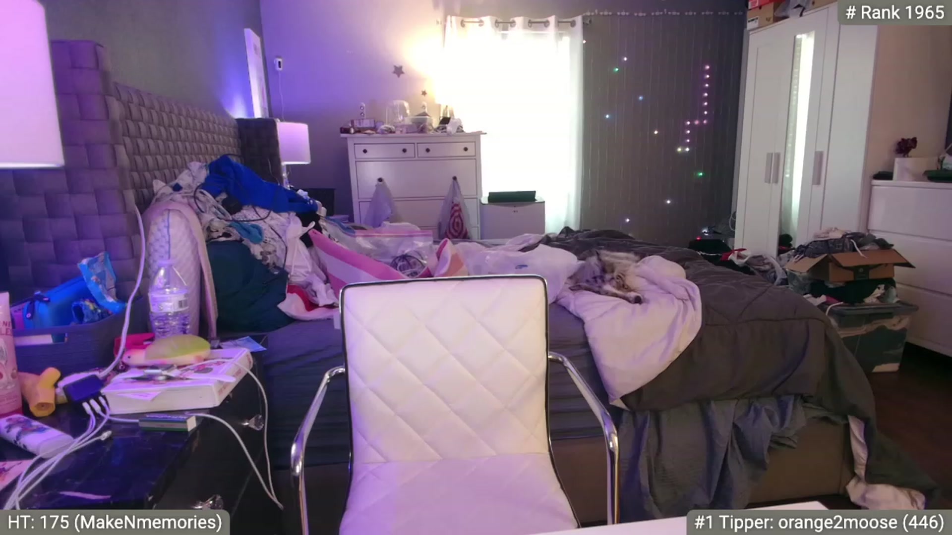 Gallery image thumbnail from Cinnabuns's myfreecams stream on, 07/31/2023, 01:19 image 17 of 20