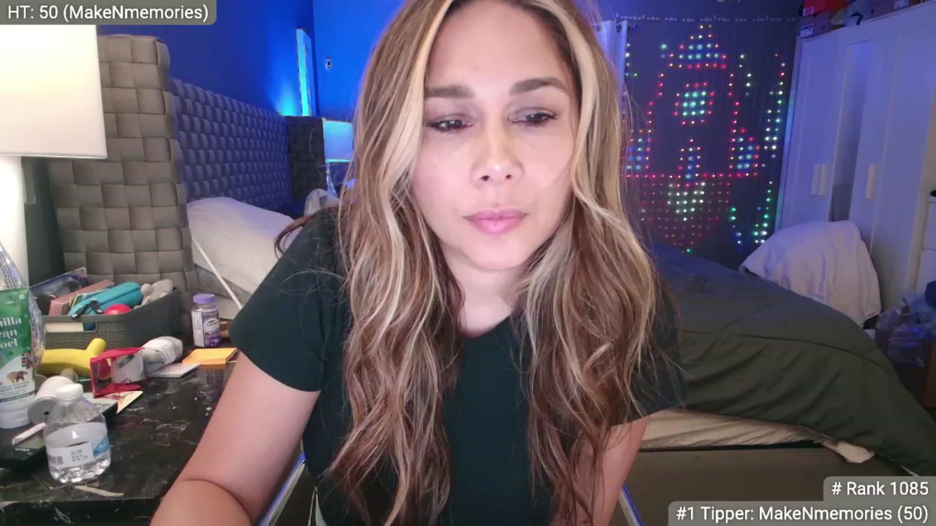 Gallery image thumbnail from Cinnabuns's myfreecams stream on, 08/08/2023, 04:44 image 18 of 20
