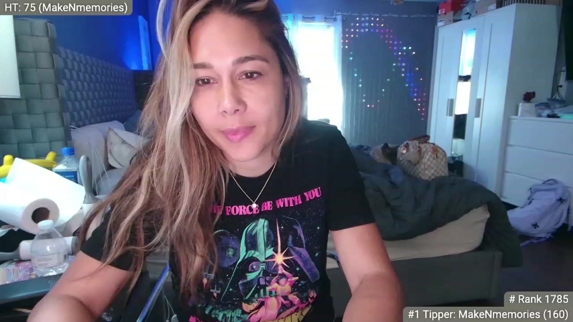 Gallery image thumbnail from Cinnabuns's myfreecams stream on, 08/29/2023, 17:00 image 18 of 20