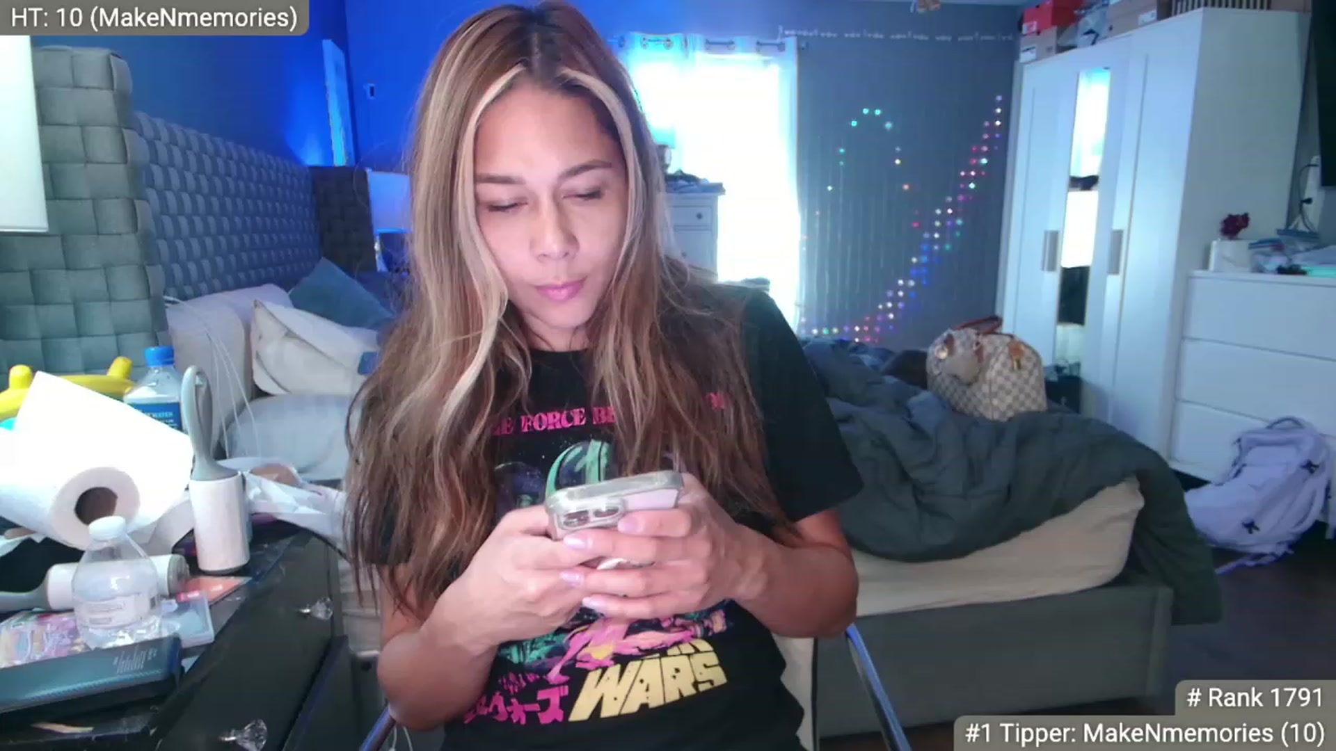 Gallery image thumbnail from Cinnabuns's myfreecams stream on, 08/29/2023, 17:00 image 4 of 20