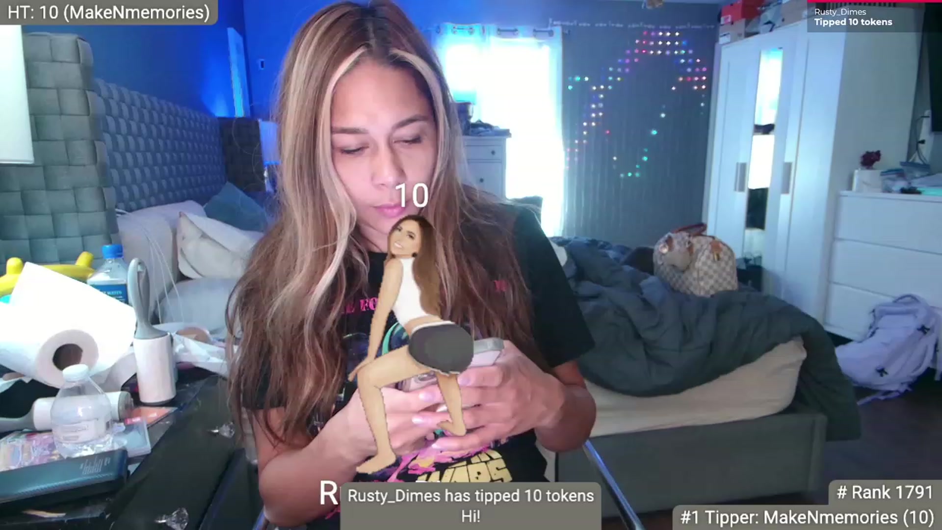 Gallery image thumbnail from Cinnabuns's myfreecams stream on, 08/29/2023, 17:00 image 5 of 20