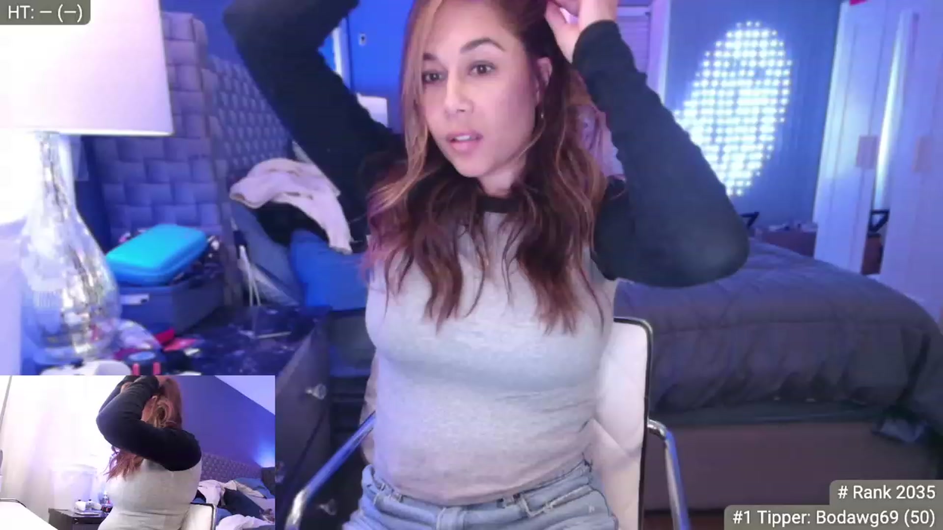 Gallery image thumbnail from Cinnabuns's myfreecams stream on, 10/19/2023, 06:49 image 1 of 20