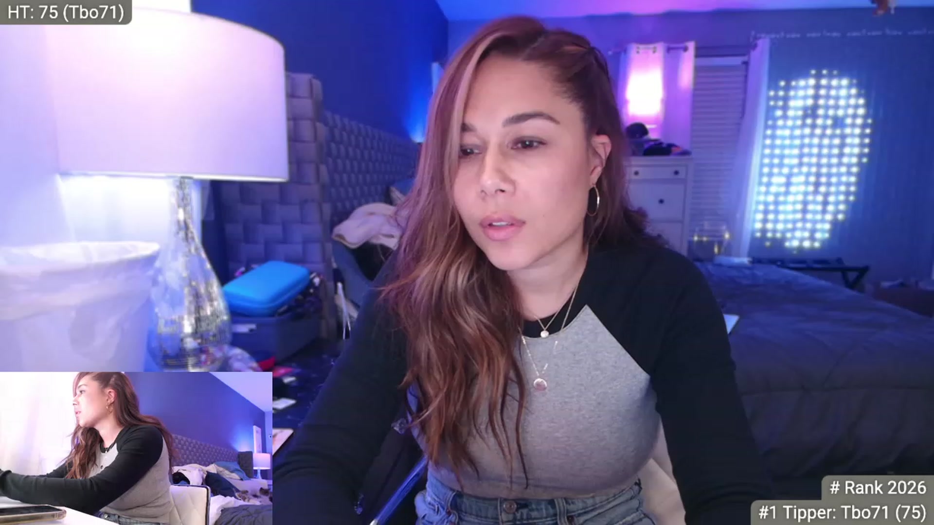 Gallery image thumbnail from Cinnabuns's myfreecams stream on, 10/19/2023, 06:49 image 15 of 20