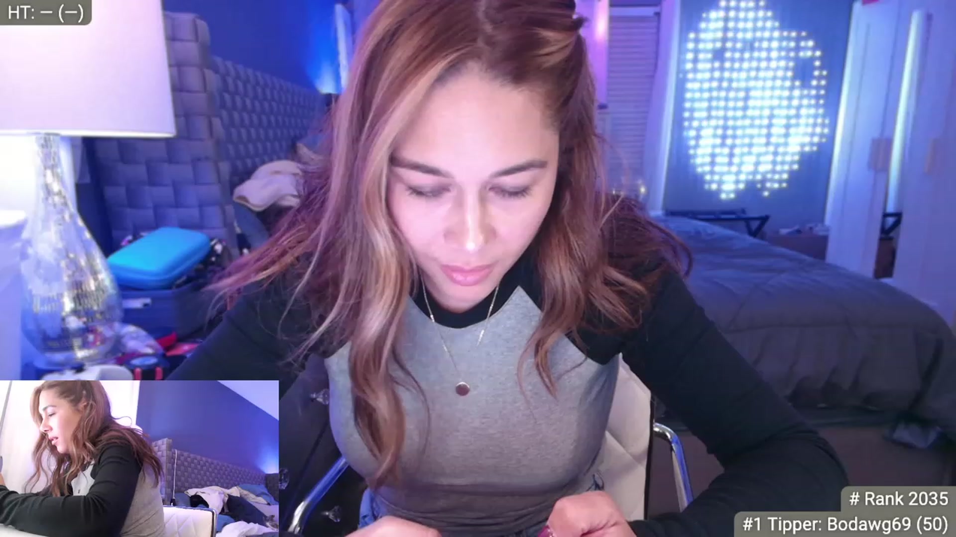 Gallery image thumbnail from Cinnabuns's myfreecams stream on, 10/19/2023, 06:49 image 5 of 20