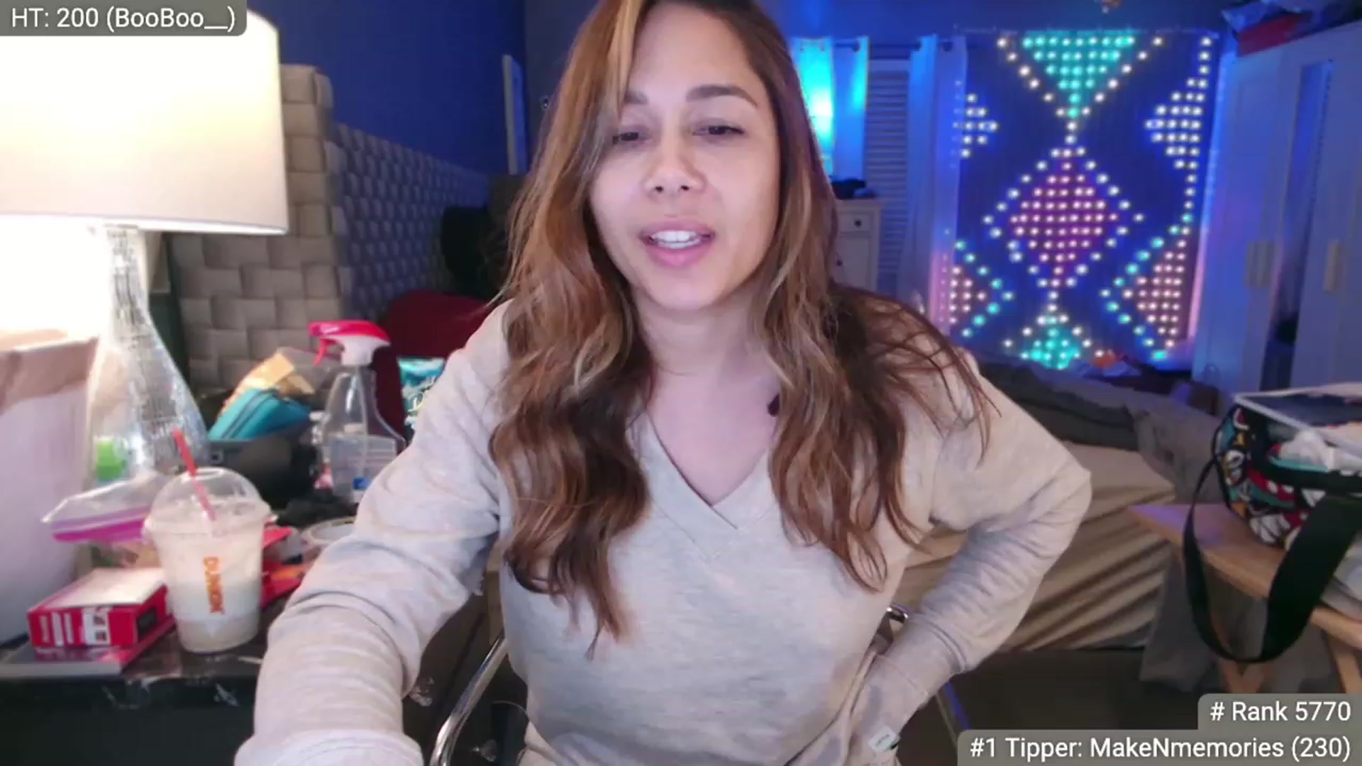 Gallery image thumbnail from Cinnabuns's myfreecams stream on, 11/18/2023, 01:28 image 6 of 20