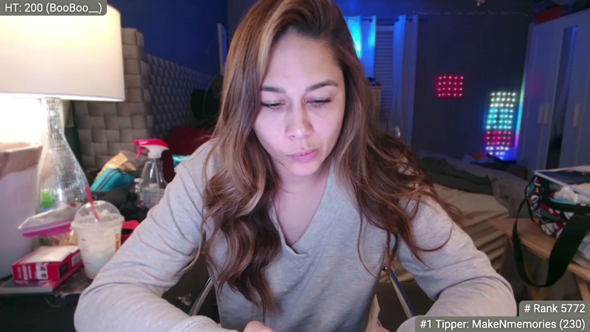 Gallery image thumbnail from Cinnabuns's myfreecams stream on, 11/18/2023, 01:28 image 19 of 20