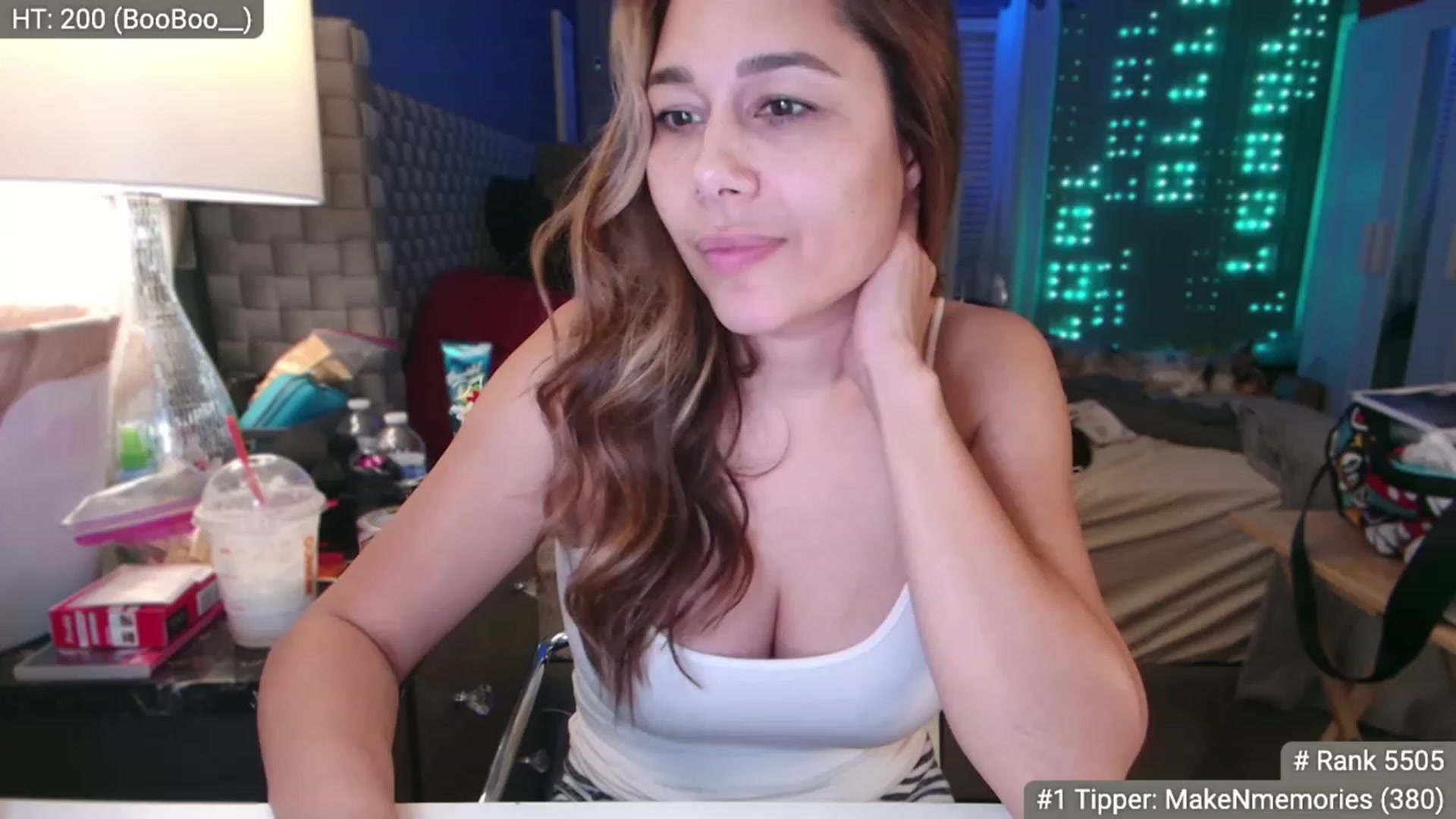 Gallery image thumbnail from Cinnabuns's myfreecams stream on, 11/18/2023, 02:59 image 3 of 20