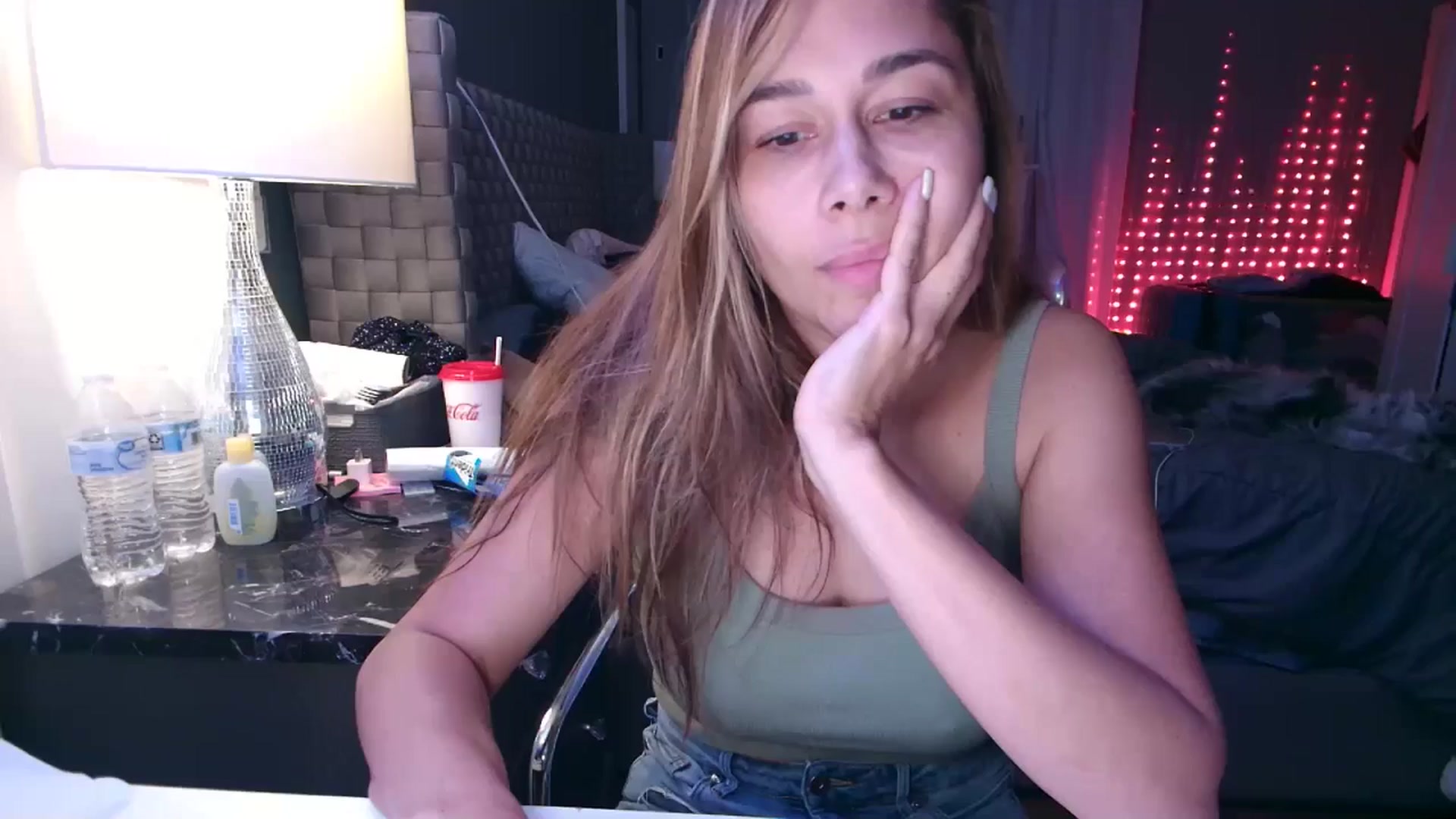 Gallery image thumbnail from Cinnabuns's myfreecams stream on, 07/02/2024, 06:19 image 2 of 20