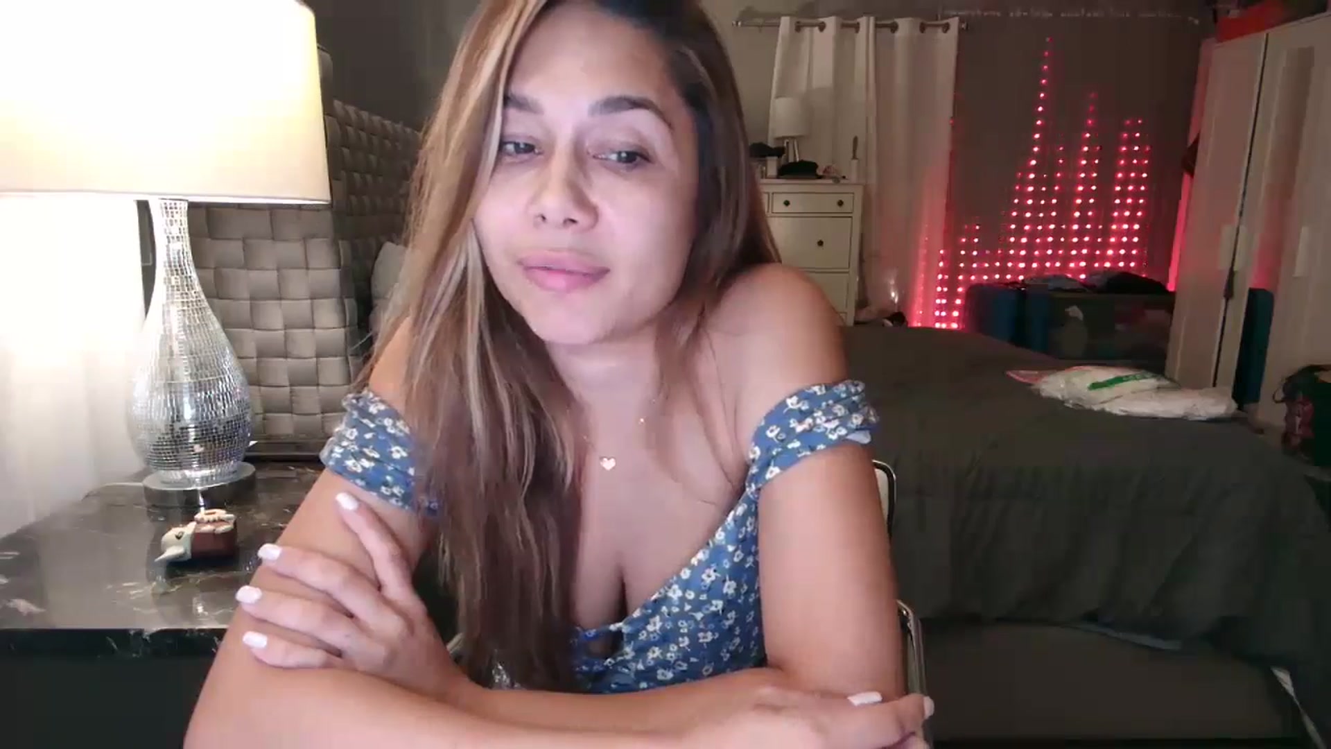 Gallery image thumbnail from Cinnabuns's myfreecams stream on, 07/03/2024, 06:28 image 16 of 20