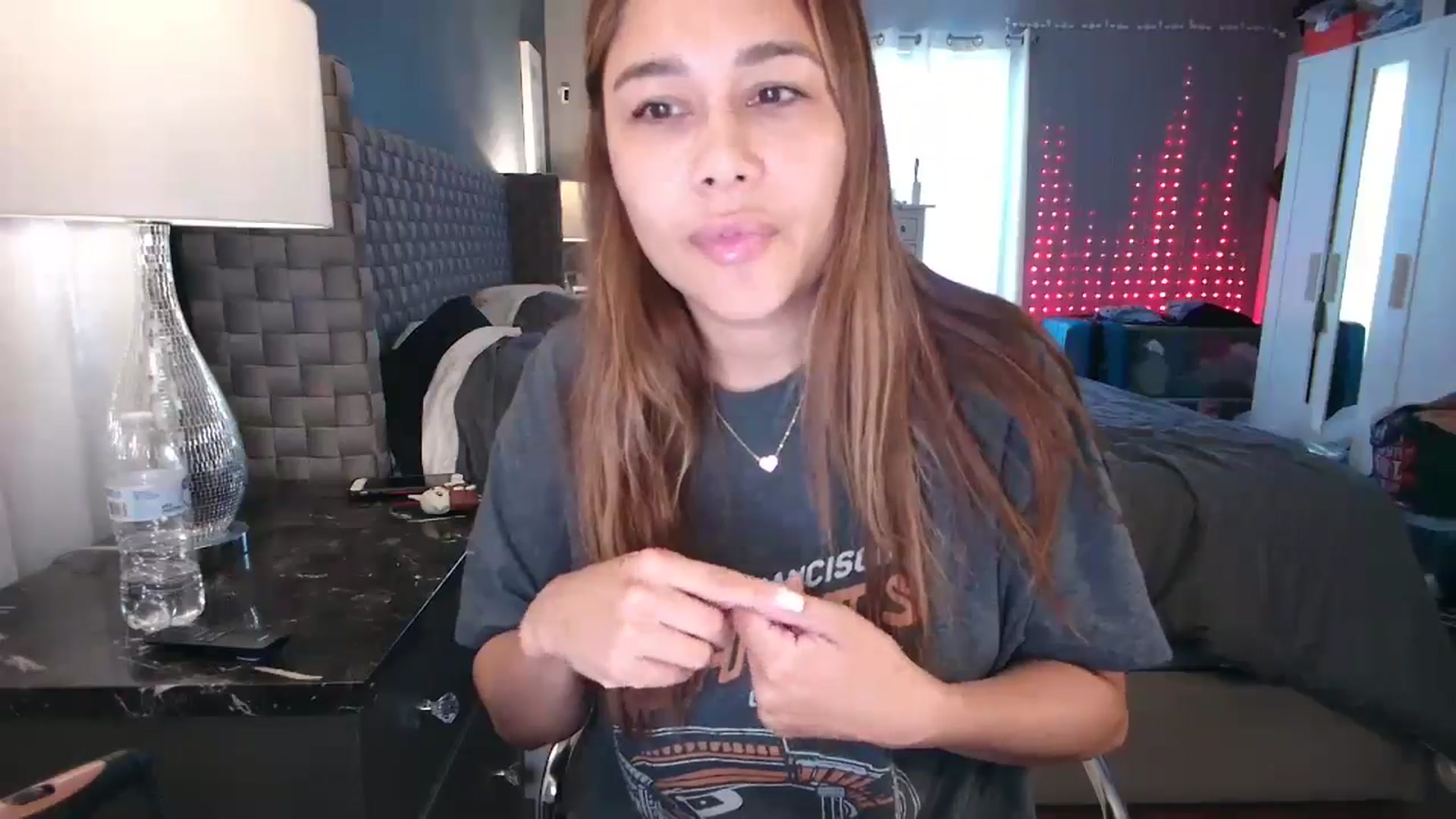 Gallery image thumbnail from Cinnabuns's myfreecams stream on, 07/04/2024, 24:01 image 19 of 20