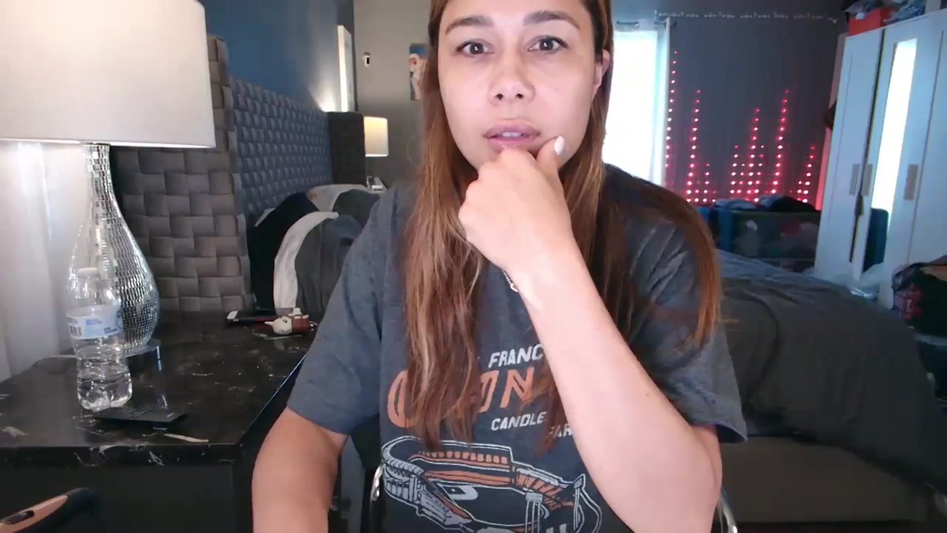 Gallery image thumbnail from Cinnabuns's myfreecams stream on, 07/04/2024, 24:01 image 14 of 20