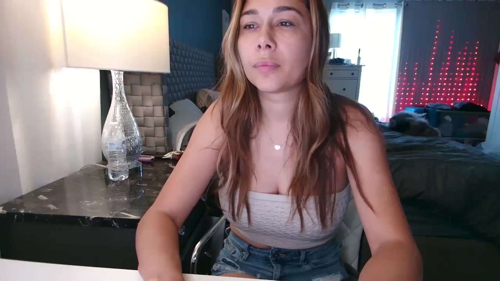 Gallery image thumbnail from Cinnabuns's myfreecams stream on, 07/04/2024, 18:14 image 5 of 20