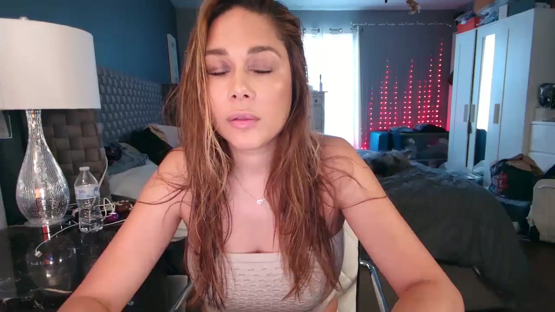 Gallery image thumbnail from Cinnabuns's myfreecams stream on, 07/04/2024, 21:36 image 18 of 20