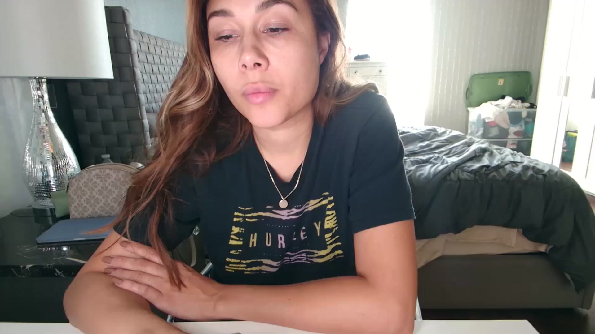 Gallery image thumbnail from Cinnabuns's myfreecams stream on, 08/18/2024, 20:19 image 17 of 20