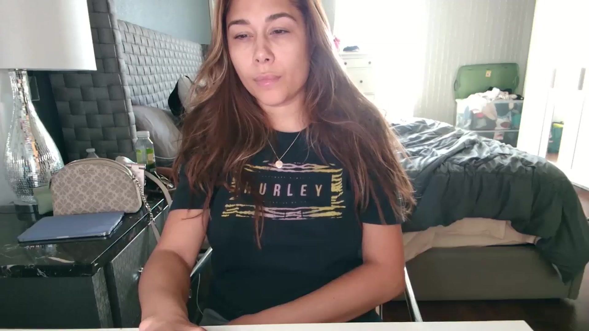 Gallery image thumbnail from Cinnabuns's myfreecams stream on, 08/18/2024, 20:39 image 18 of 20