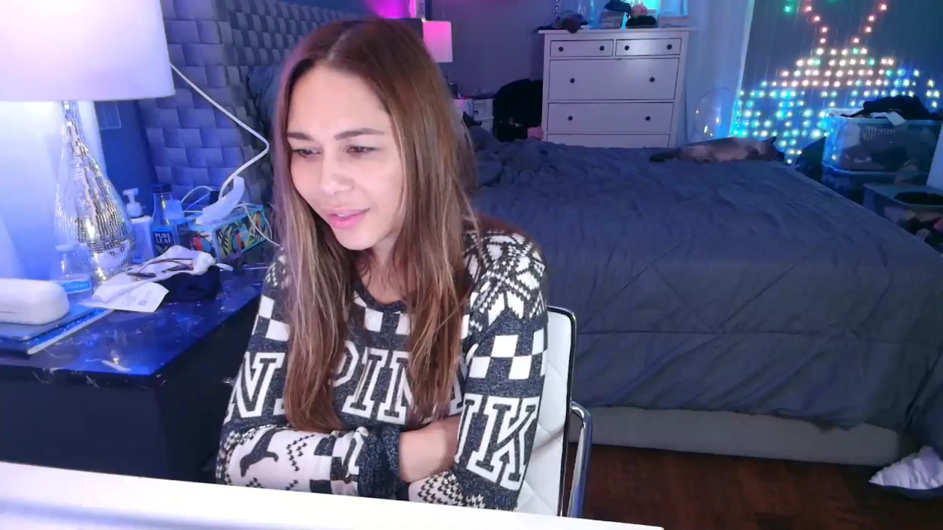 Gallery image thumbnail from Cinnabuns's myfreecams stream on, 09/07/2024, 07:56 image 12 of 20