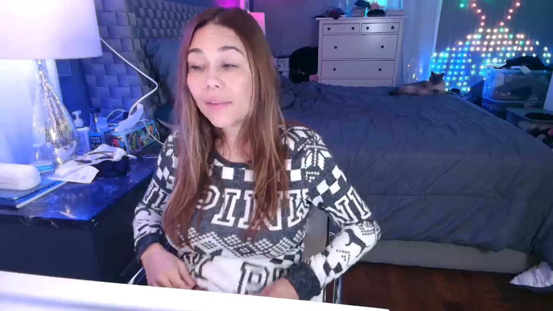 Gallery image thumbnail from Cinnabuns's myfreecams stream on, 09/07/2024, 07:56 image 14 of 20