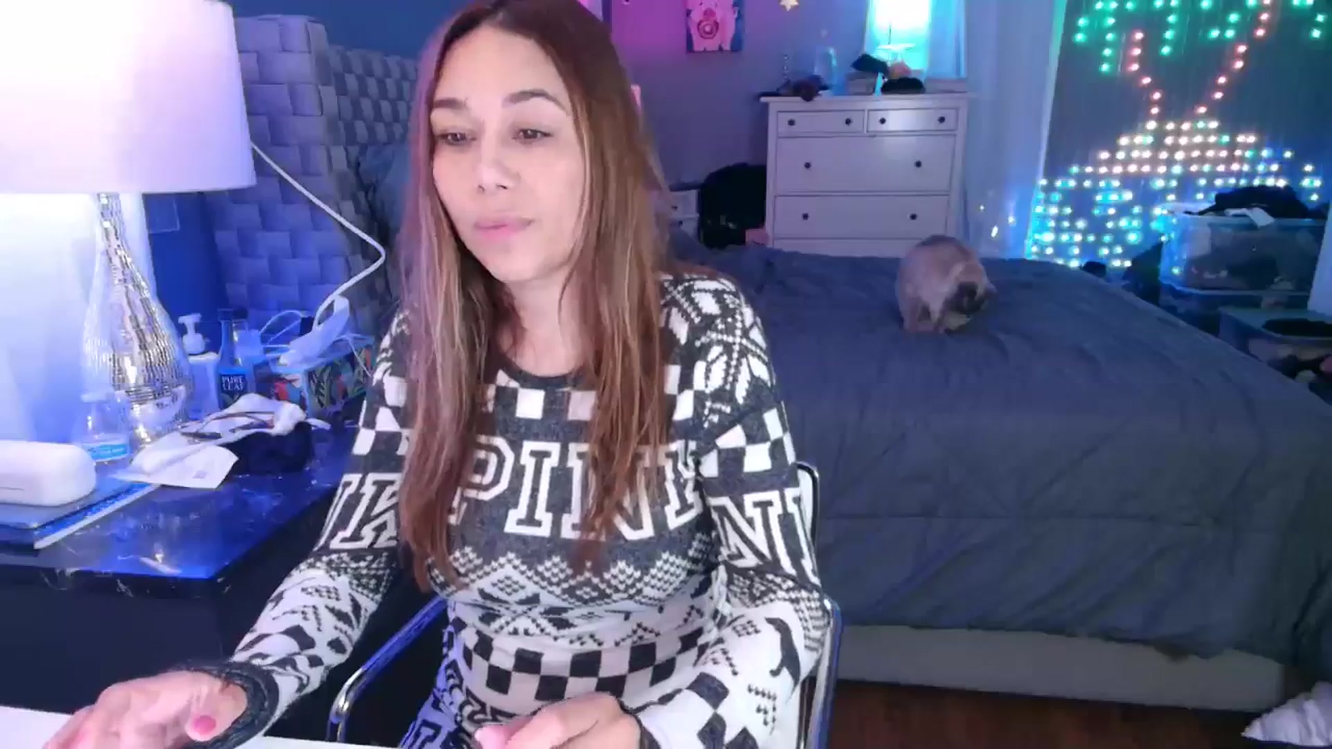 Gallery image thumbnail from Cinnabuns's myfreecams stream on, 09/07/2024, 07:56 image 16 of 20