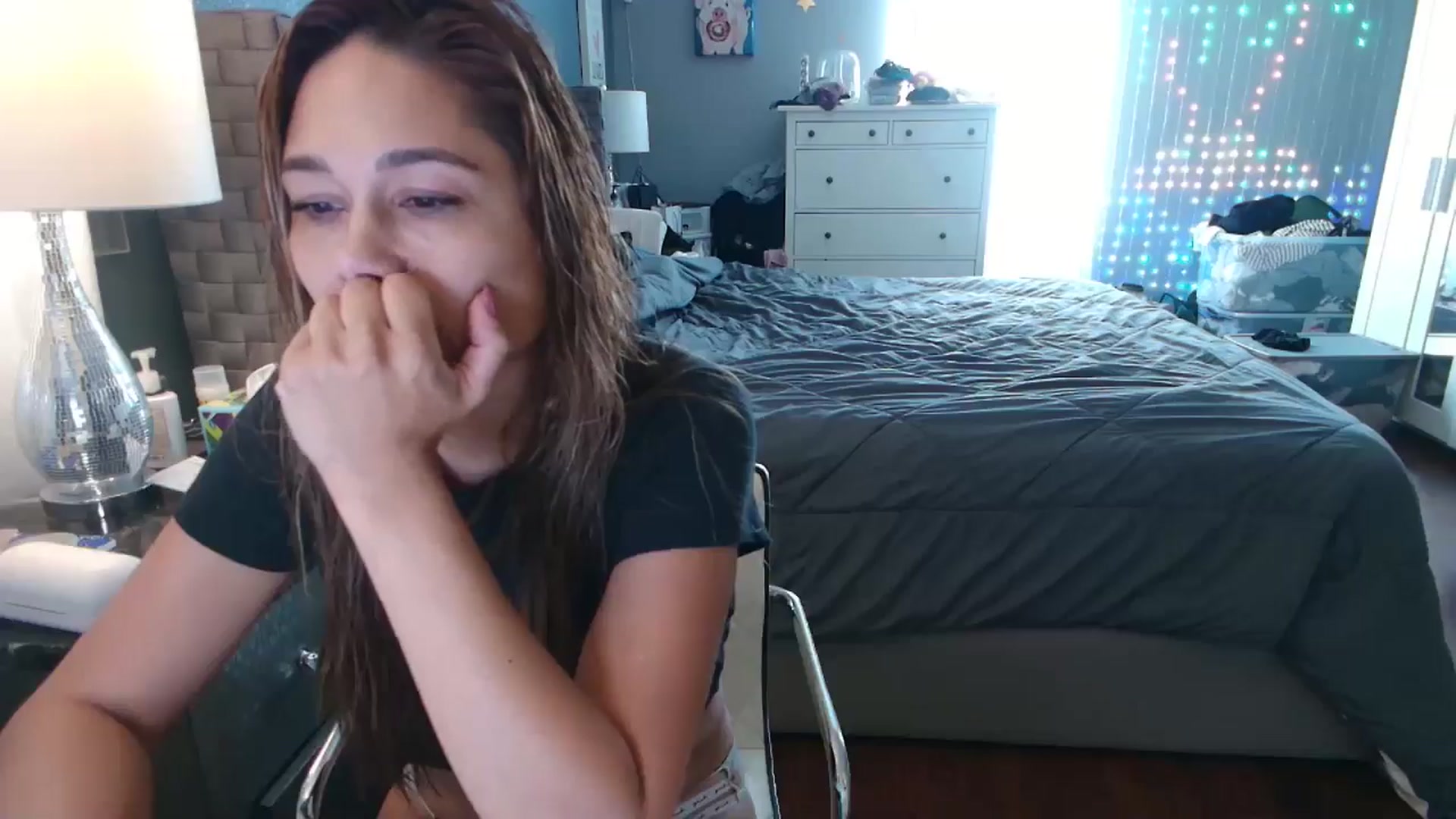 Gallery image thumbnail from Cinnabuns's myfreecams stream on, 09/08/2024, 20:32 image 3 of 20