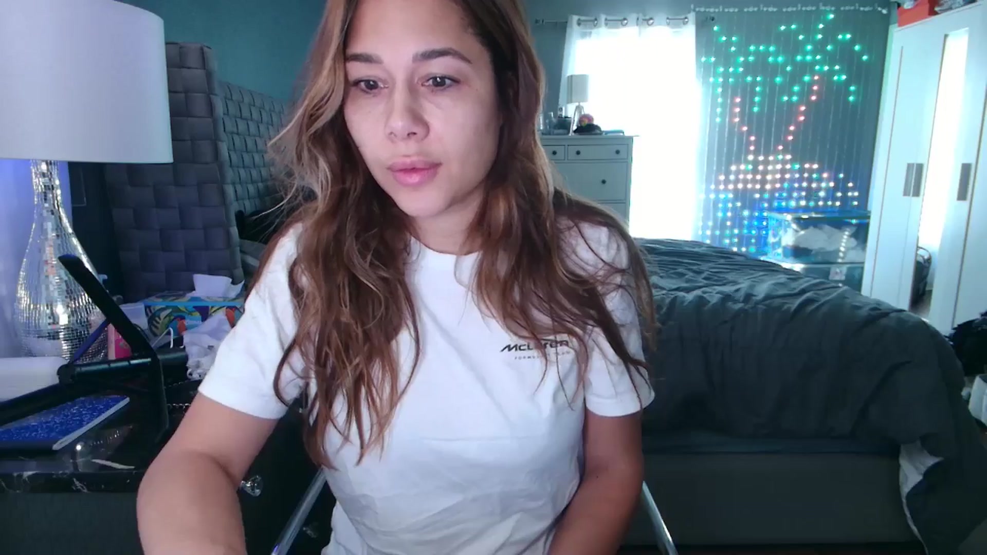 Gallery image thumbnail from Cinnabuns's myfreecams stream on, 09/21/2024, 17:00 image 14 of 20