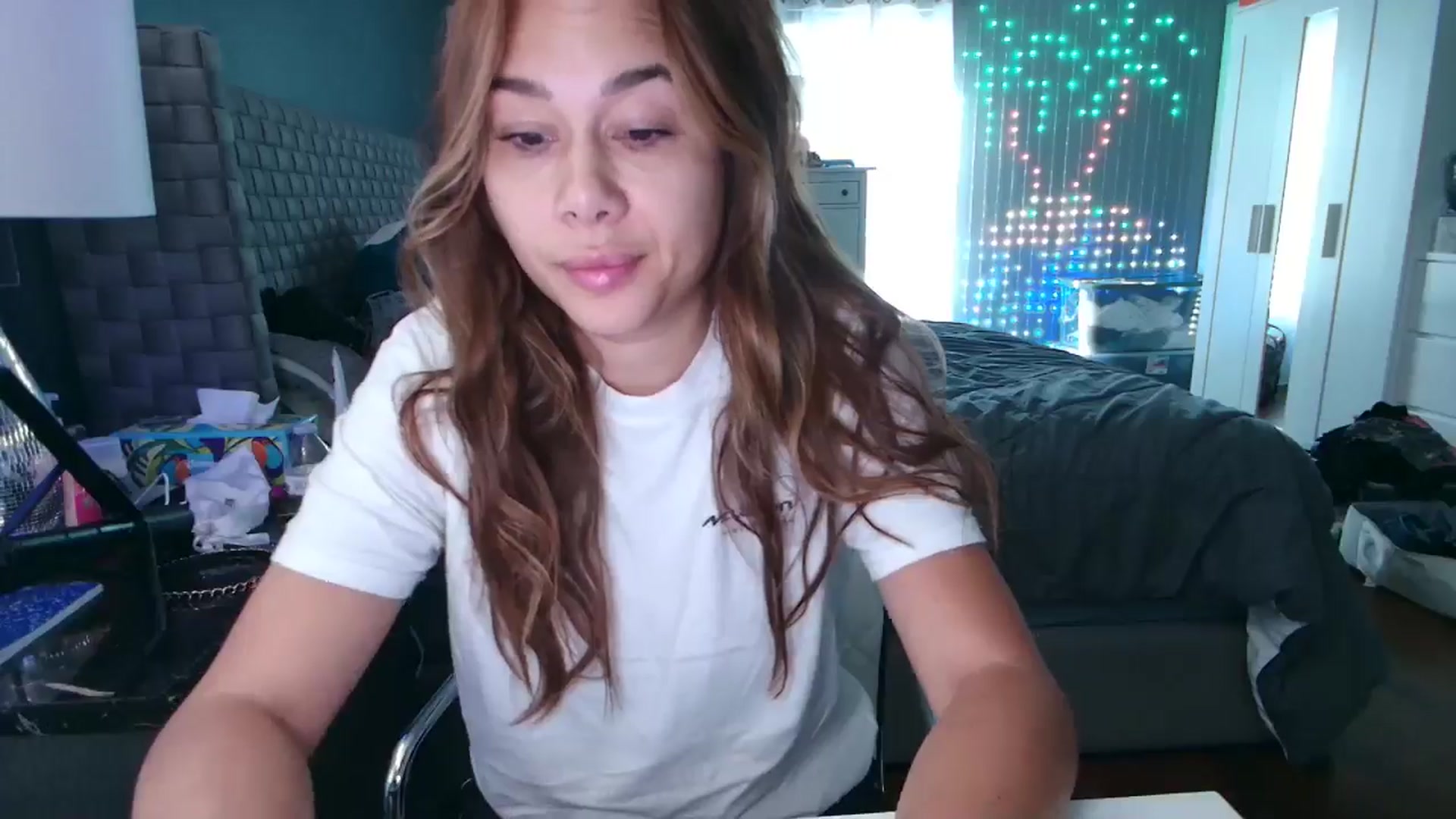 Gallery image thumbnail from Cinnabuns's myfreecams stream on, 09/21/2024, 17:00 image 2 of 20