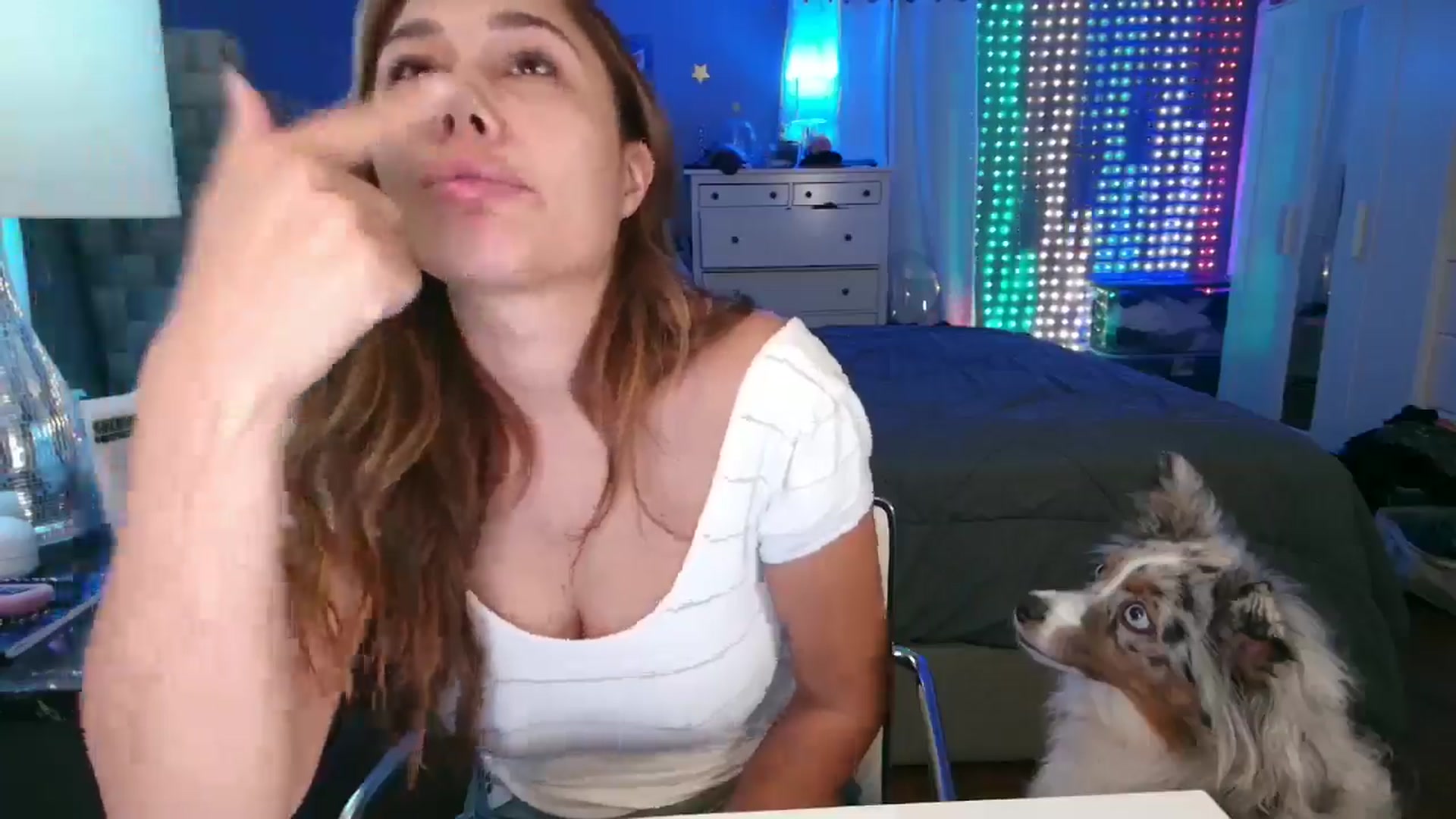 Gallery image thumbnail from Cinnabuns's myfreecams stream on, 09/23/2024, 03:19 image 11 of 20
