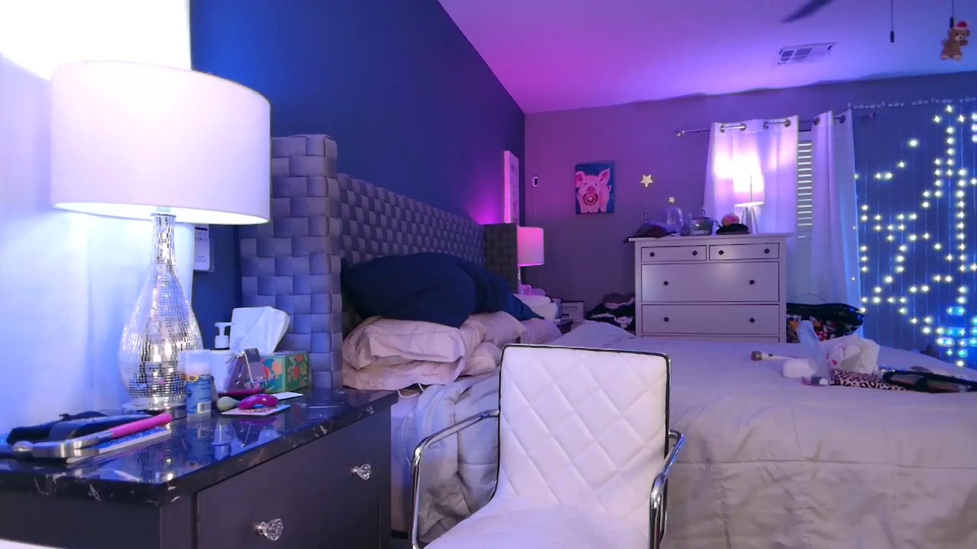 Gallery image thumbnail from Cinnabuns's myfreecams stream on, 10/17/2024, 01:44 image 5 of 20
