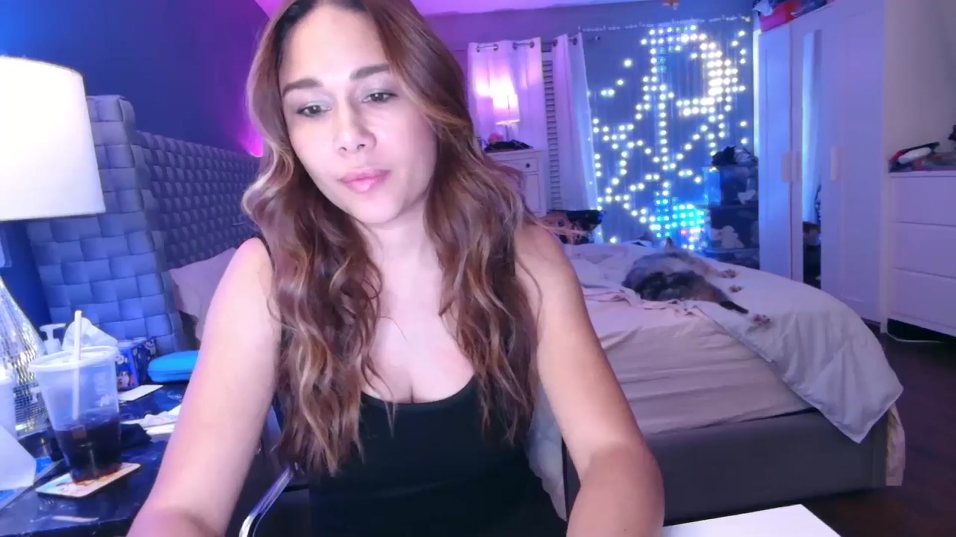 Gallery image thumbnail from Cinnabuns's myfreecams stream on, 10/20/2024, 03:12 image 2 of 20