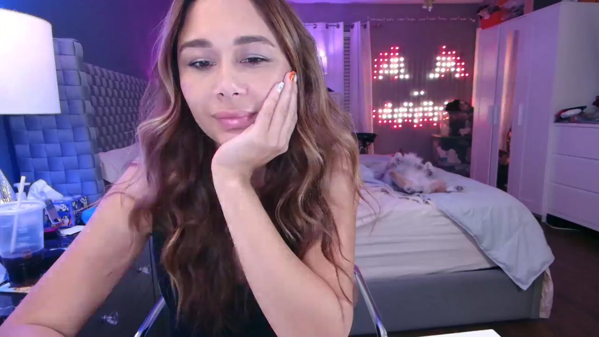 Gallery image thumbnail from Cinnabuns's myfreecams stream on, 10/20/2024, 03:12 image 8 of 20