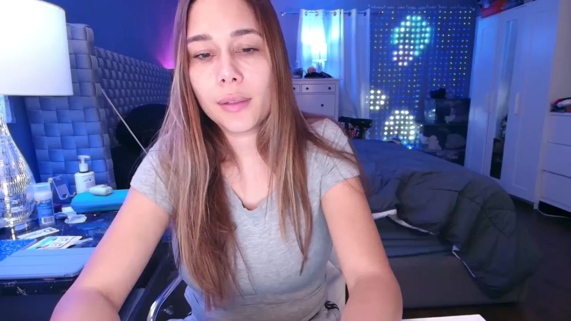 Gallery image thumbnail from Cinnabuns's myfreecams stream on, 10/24/2024, 04:53 image 14 of 20