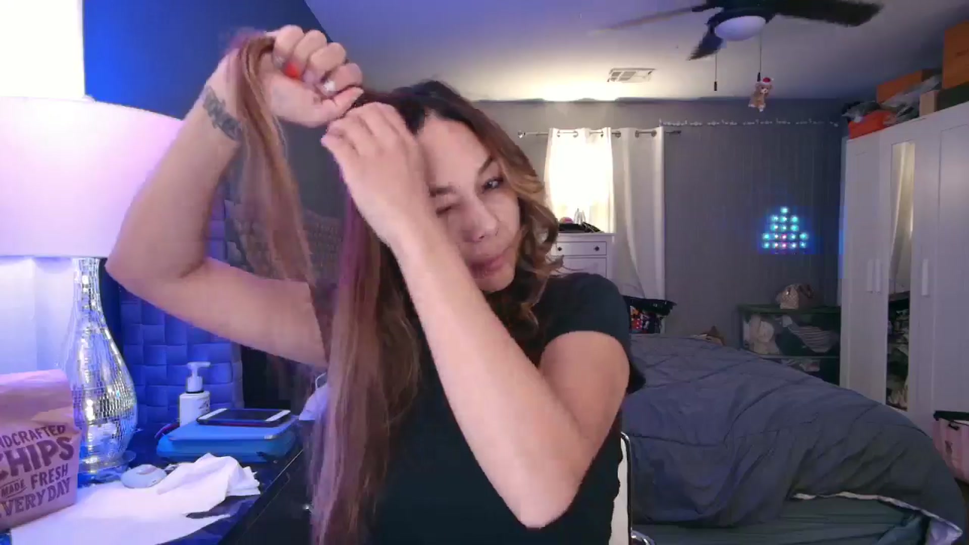 Gallery image thumbnail from Cinnabuns's myfreecams stream on, 10/27/2024, 05:16 image 7 of 20