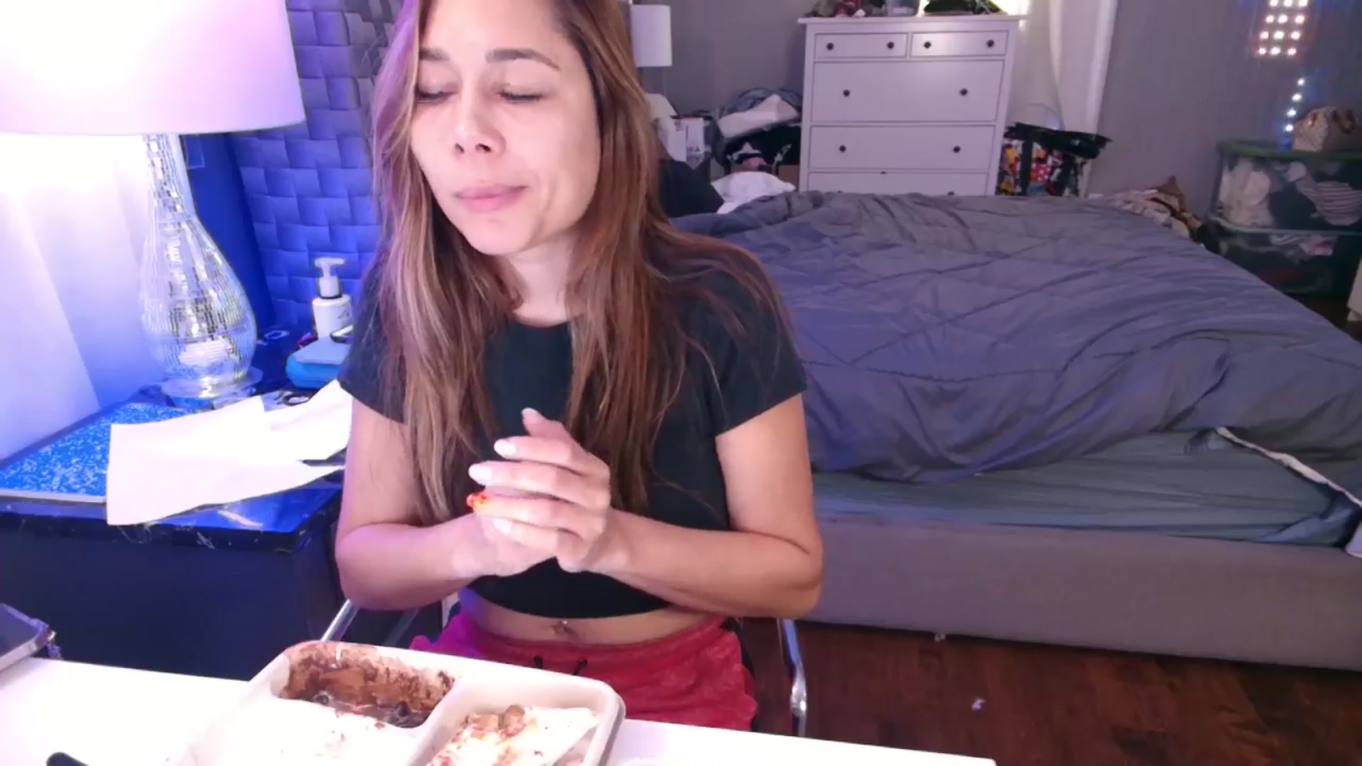 Gallery image thumbnail from Cinnabuns's myfreecams stream on, 10/27/2024, 05:16 image 4 of 20