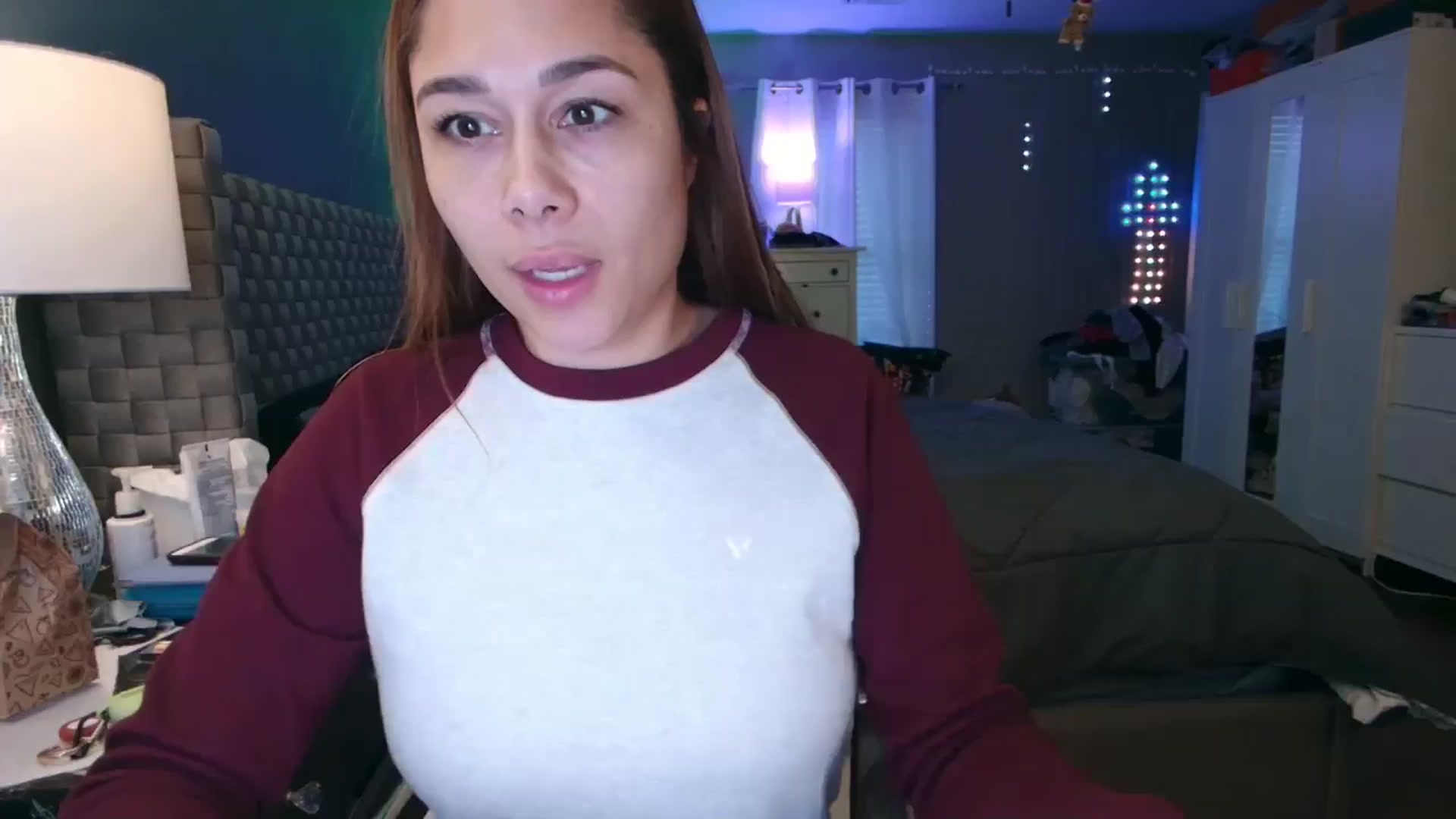 Gallery image thumbnail from Cinnabuns's myfreecams stream on, 10/30/2024, 05:03 image 1 of 20