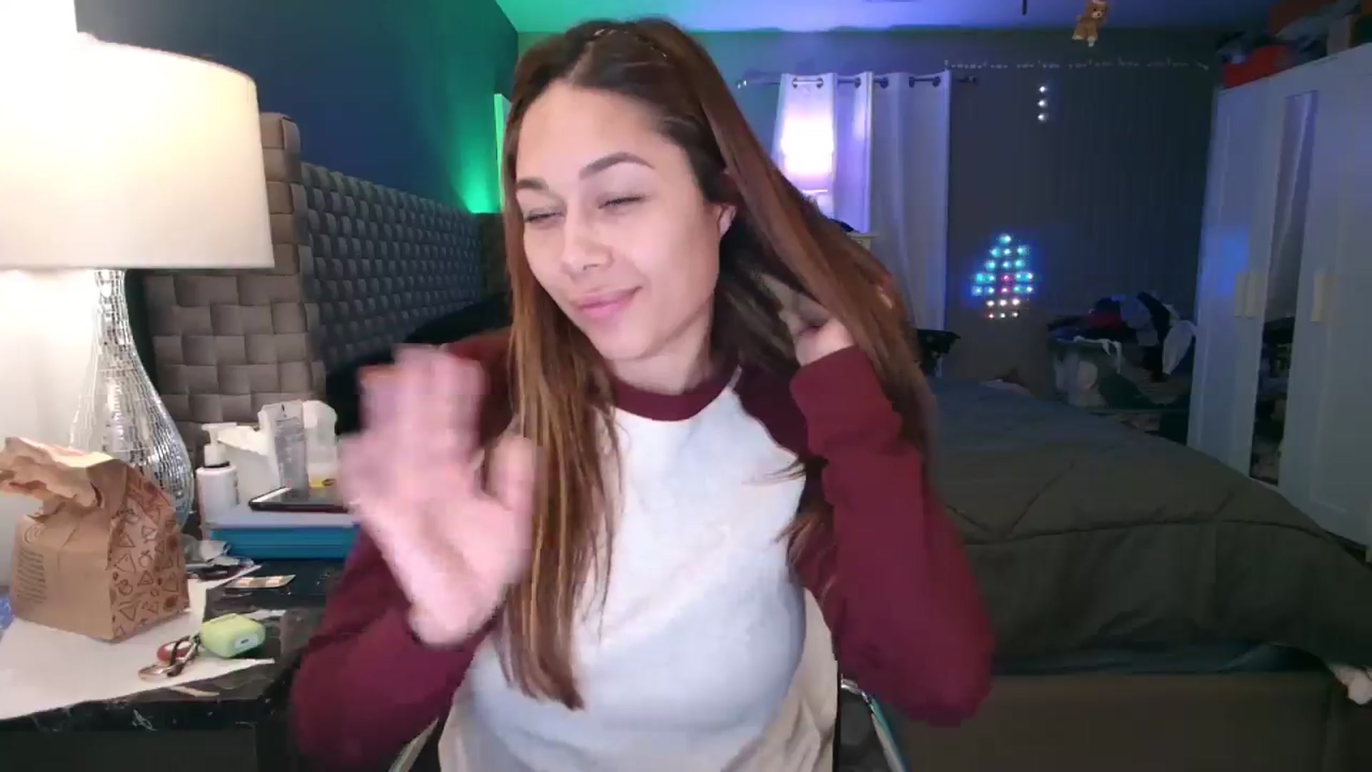 Gallery image thumbnail from Cinnabuns's myfreecams stream on, 10/30/2024, 05:03 image 4 of 20