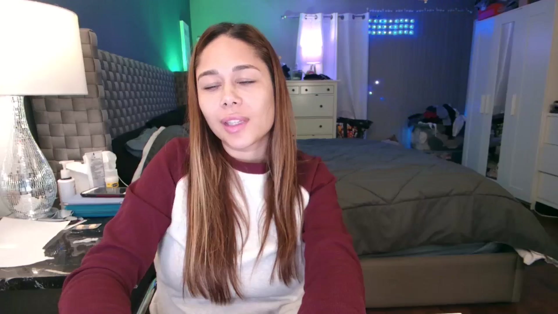 Gallery image thumbnail from Cinnabuns's myfreecams stream on, 10/30/2024, 05:03 image 20 of 20