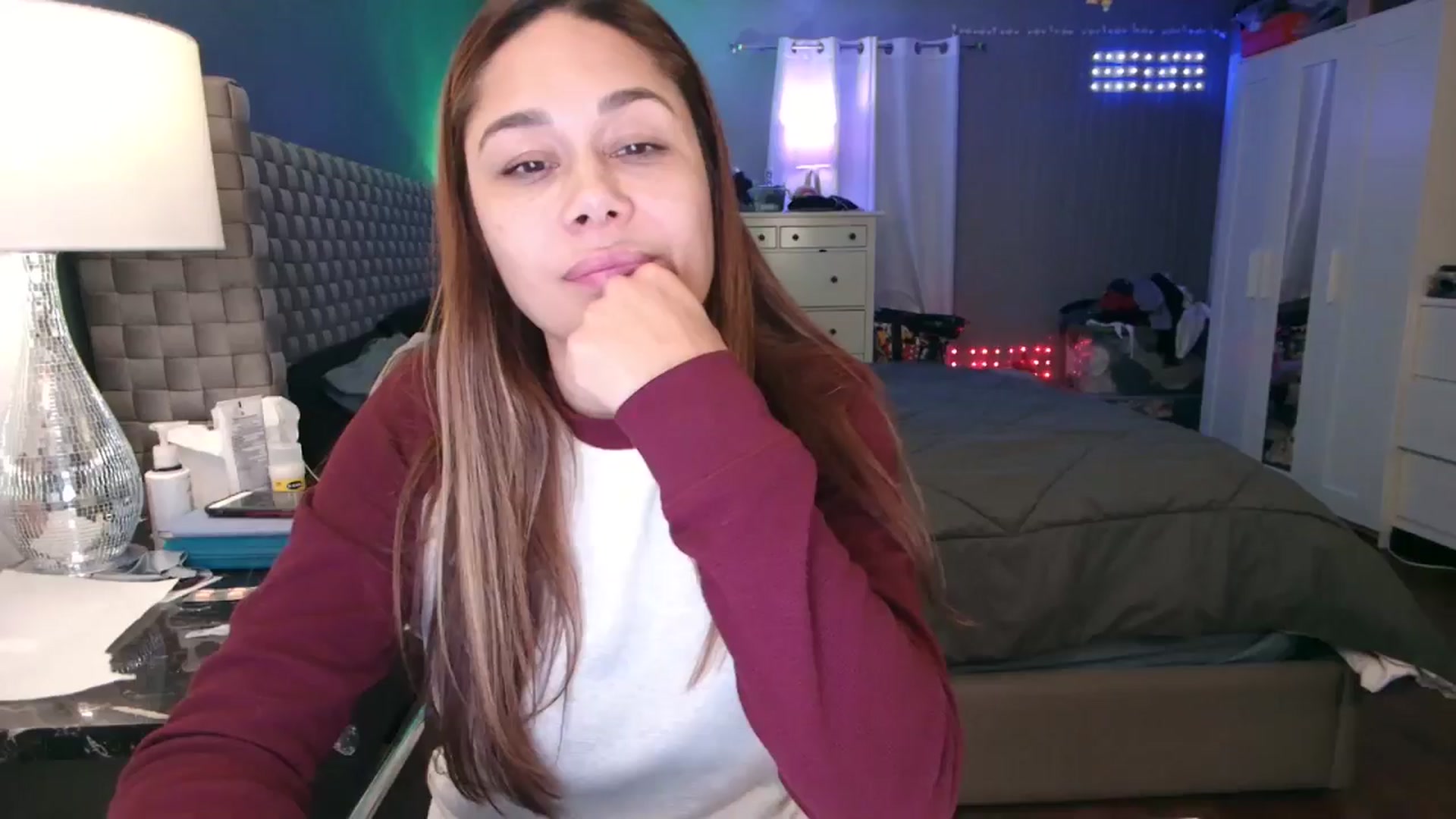 Gallery image thumbnail from Cinnabuns's myfreecams stream on, 10/30/2024, 05:03 image 18 of 20