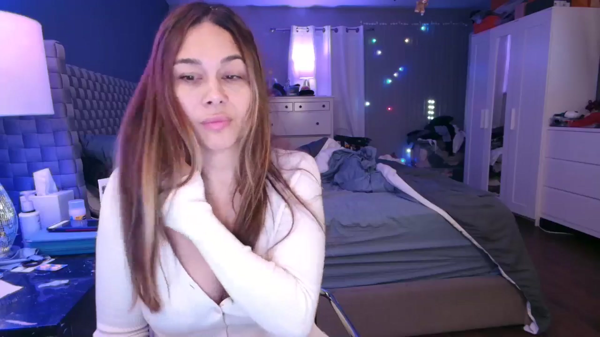Gallery image thumbnail from Cinnabuns's myfreecams stream on, 10/31/2024, 05:13 image 6 of 20
