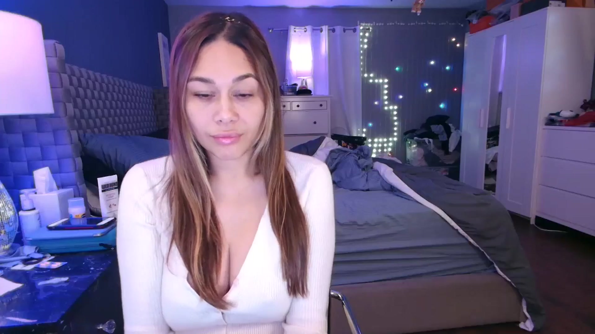 Gallery image thumbnail from Cinnabuns's myfreecams stream on, 10/31/2024, 05:13 image 7 of 20