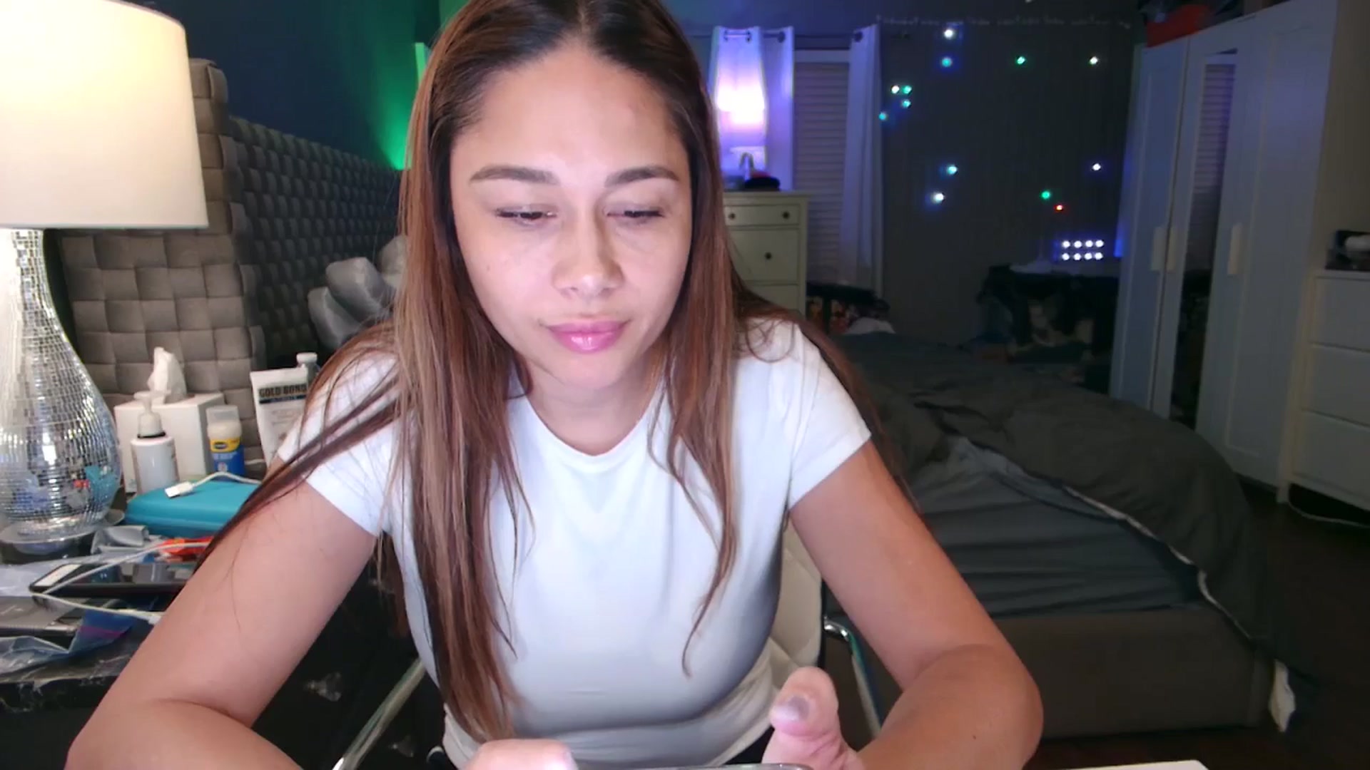 Gallery image thumbnail from Cinnabuns's myfreecams stream on, 11/06/2024, 03:00 image 17 of 20
