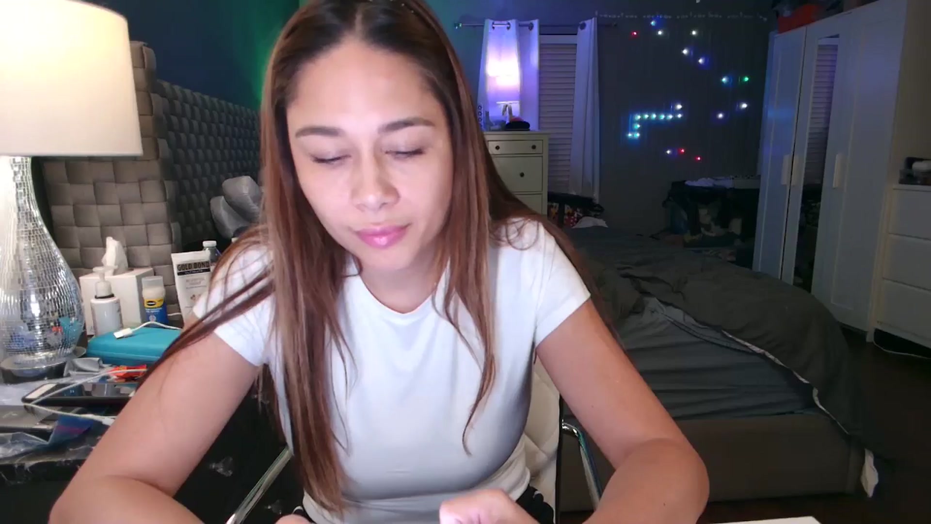 Gallery image thumbnail from Cinnabuns's myfreecams stream on, 11/06/2024, 03:00 image 18 of 20